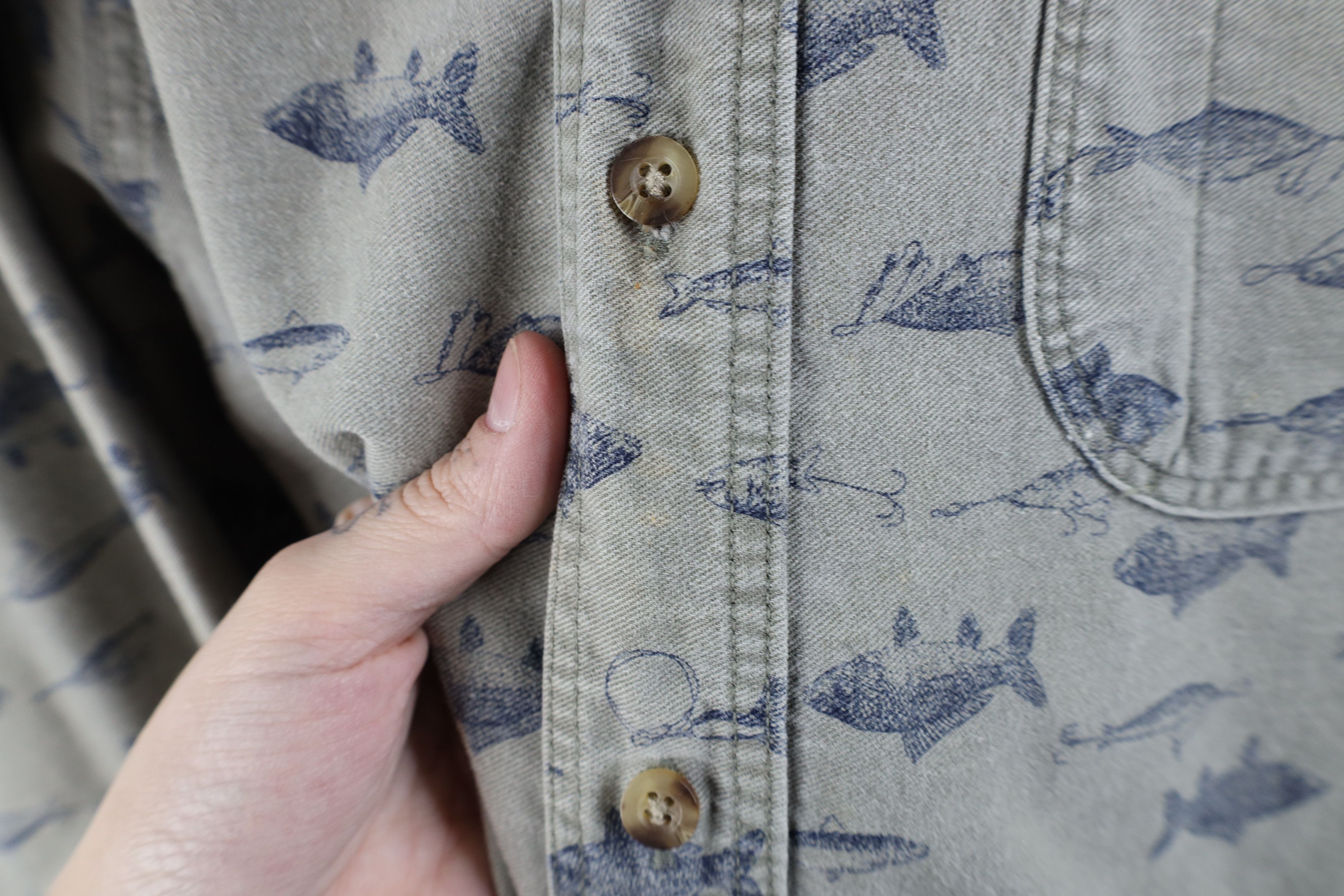 Vintage × Woolrich Woolen Mills Vintage 90s Woolrich All Over Print Button Down Shirt USA Size US XL / EU 56 / 4 - 6 Thumbnail
