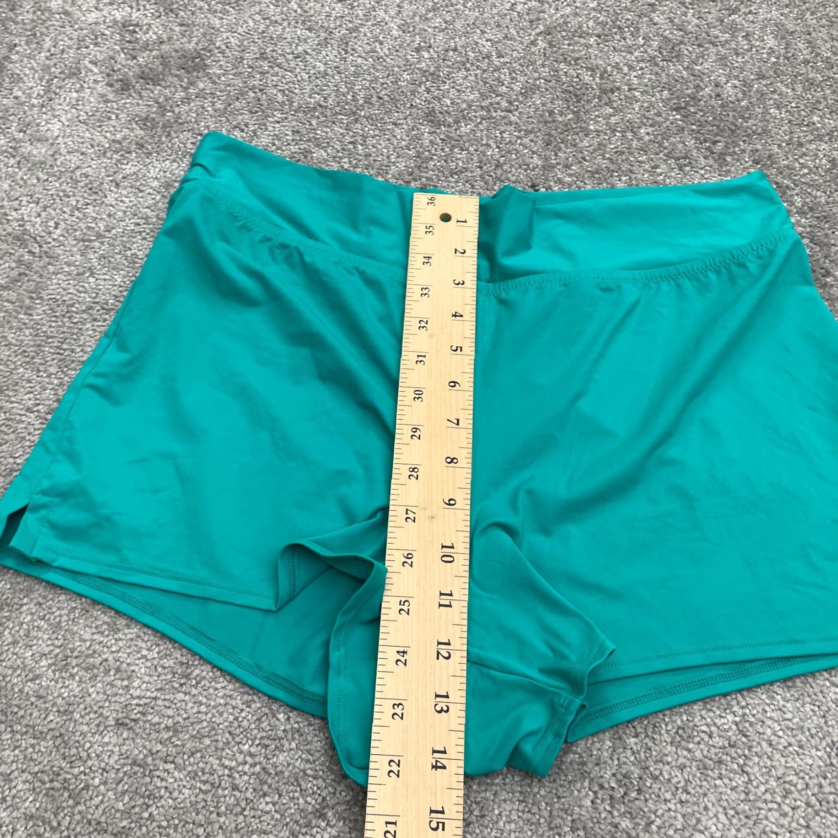 Lands' End VINTAGE Lands' End Active Shorts Womens 10 Mint Green 34x2.5 Athletic Stretch Inseam 2.5 in Womens Size 32" / US 10 / IT 46 - 6 Thumbnail