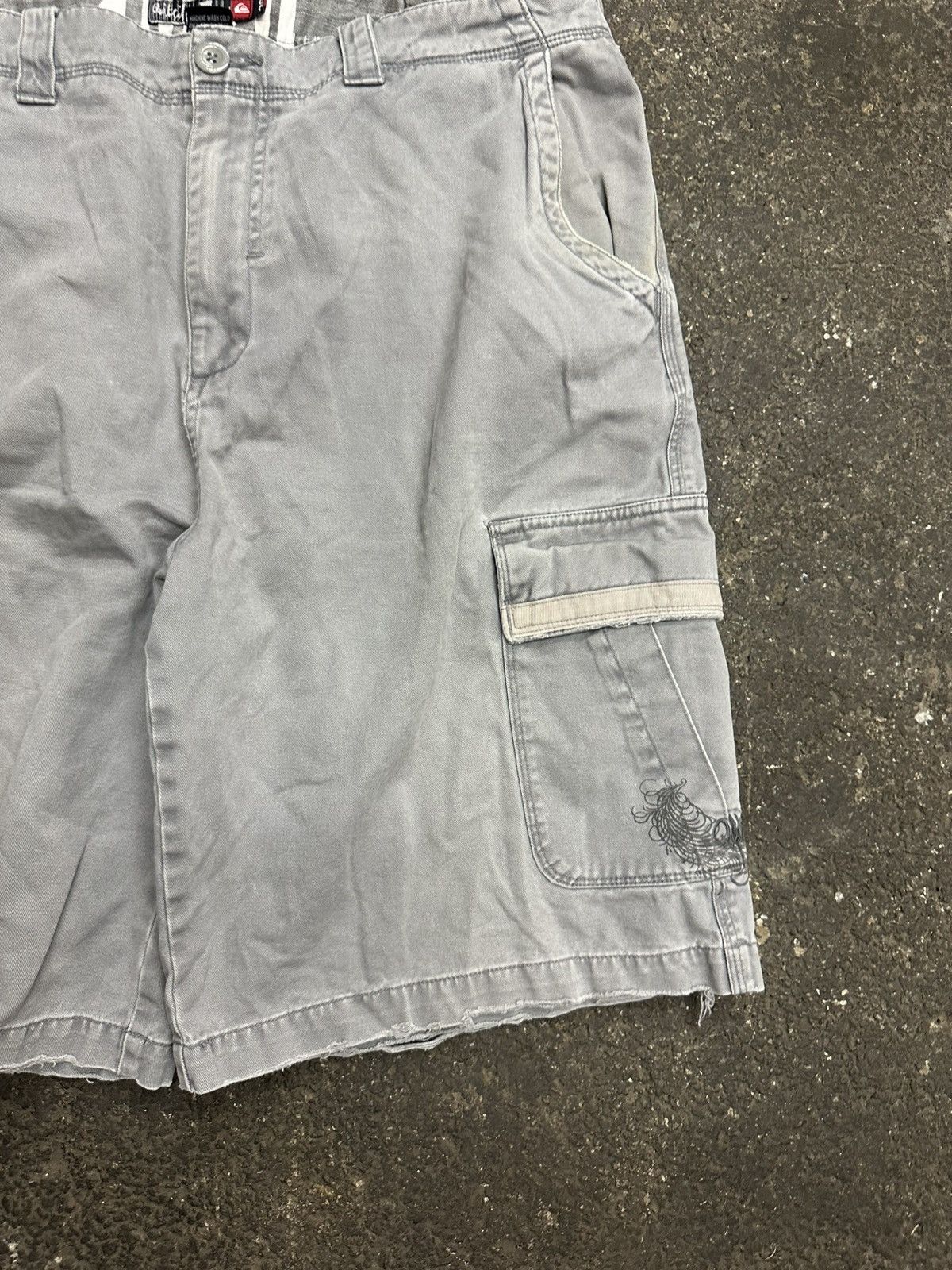 Quiksilver Y2K quiksilver cargo baggy shorts Size US 36 / EU 52 - 3 Thumbnail