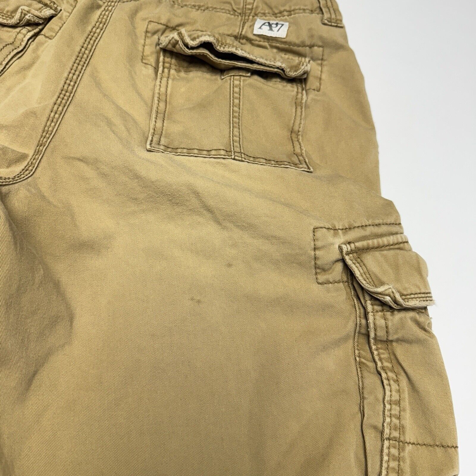 Aeropostale Vintage Aeropostale Cargo Utility Shorts Mens 31 Brown Tan P Size US 31 - 8 Thumbnail