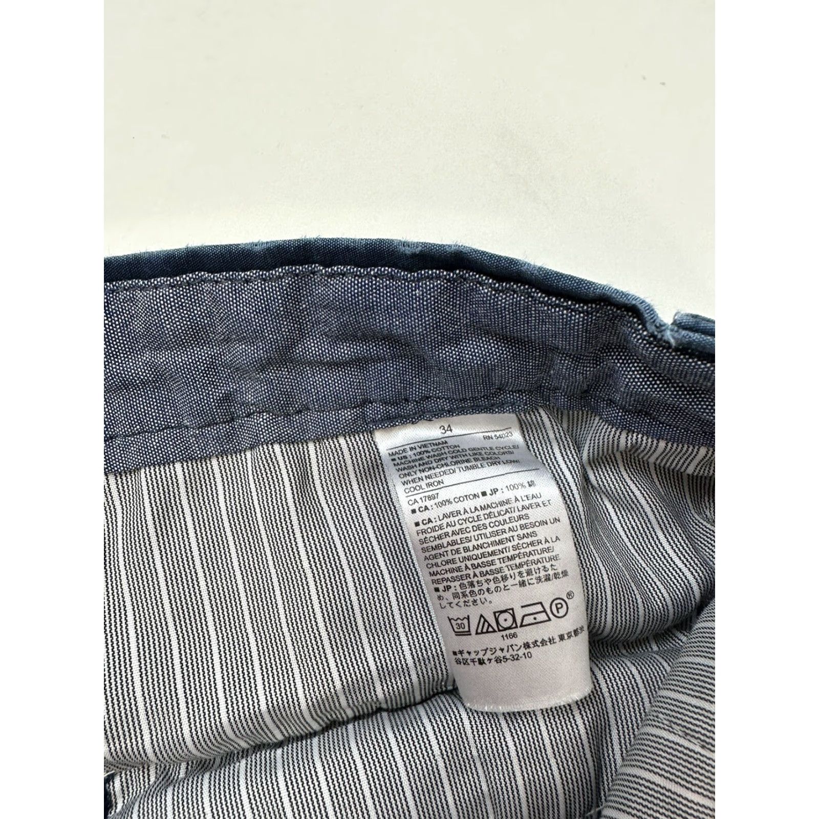 Banana Republic Banana Republic Shorts Men 34 Blue Geometric Print Chino Cotton Geometric Mens 34 Blue Size US 33 - 4 Thumbnail