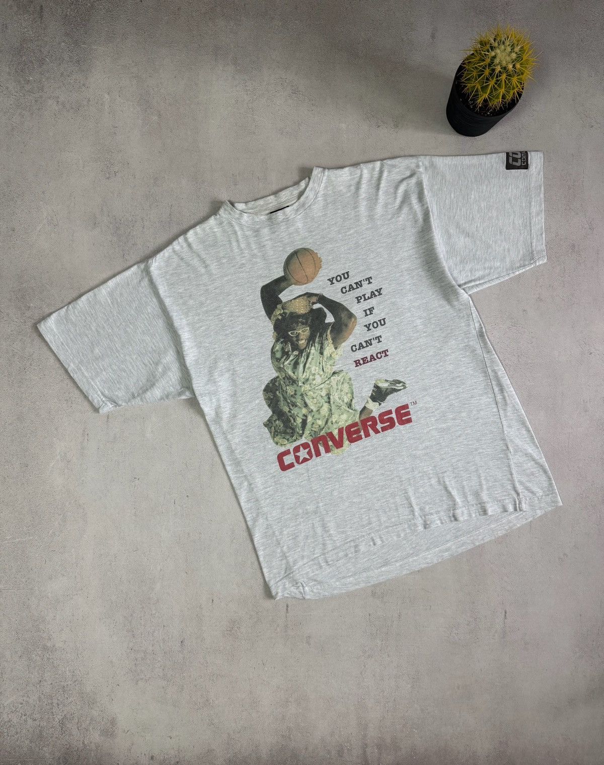 Converse Vintage NBA Larry Johnson Grandmama Converse T Shirt Rare Size US L / EU 52-54 / 3 - 1 Thumbnail