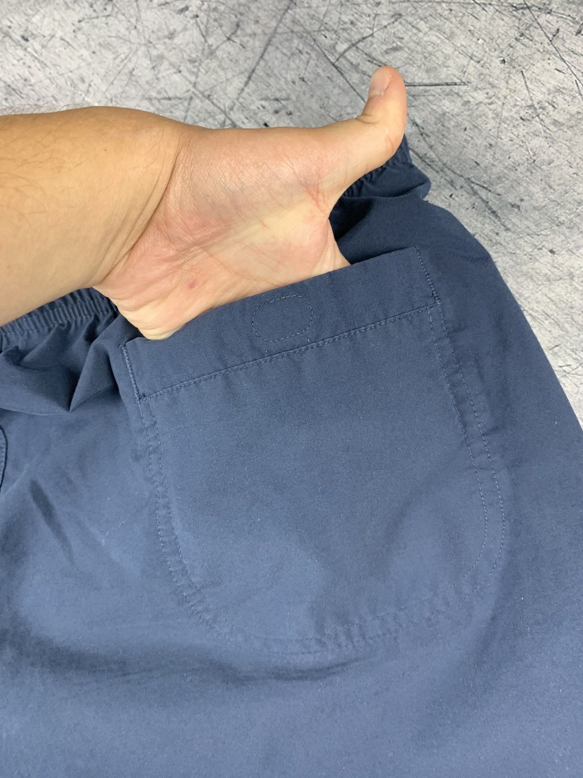 Nike Vintage Nike Retro Nylon Swim Shorts Size XL Navy Blue Size US 36 / EU 52 - 5 Thumbnail