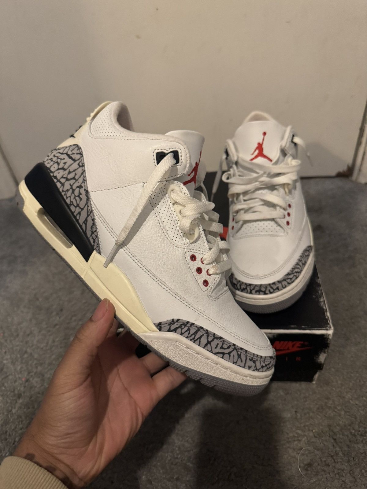 Jordan Brand Jordan Retro 3 White Cement Size US 9 / EU 42 - 1 Thumbnail
