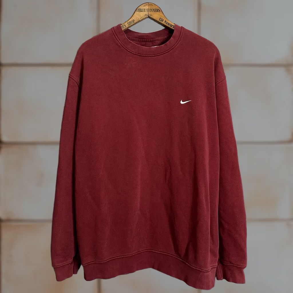 Nike VINTAGE Nike Sweatshirt Crewneck Swoosh Logo 2XL Maroon Red Men Sleeves Long Embroidered 90s Sports Pullover Size US XXL / EU 58 / 5 - 1 Thumbnail