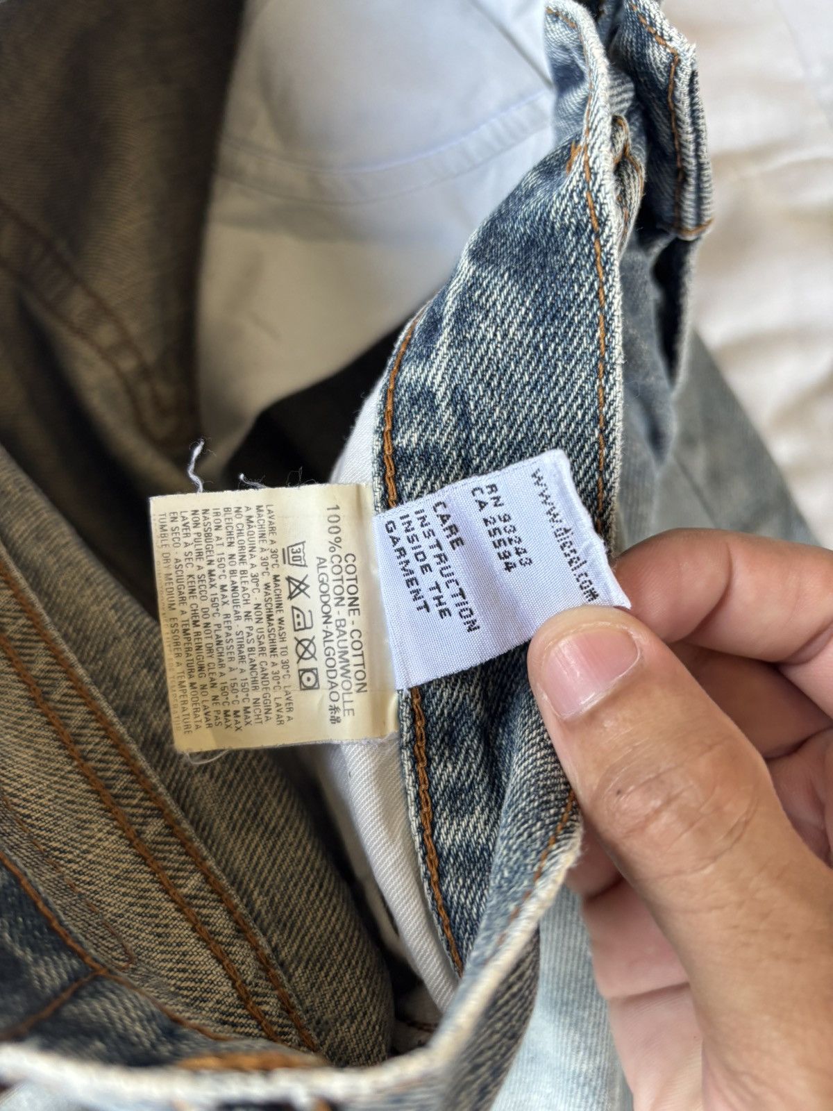 Diesel DIESEL INDUSTRY VINTAGE WASH REGULAR STRAIGHT JEANS Size 28" / US 6 / IT 42 - 12 Thumbnail