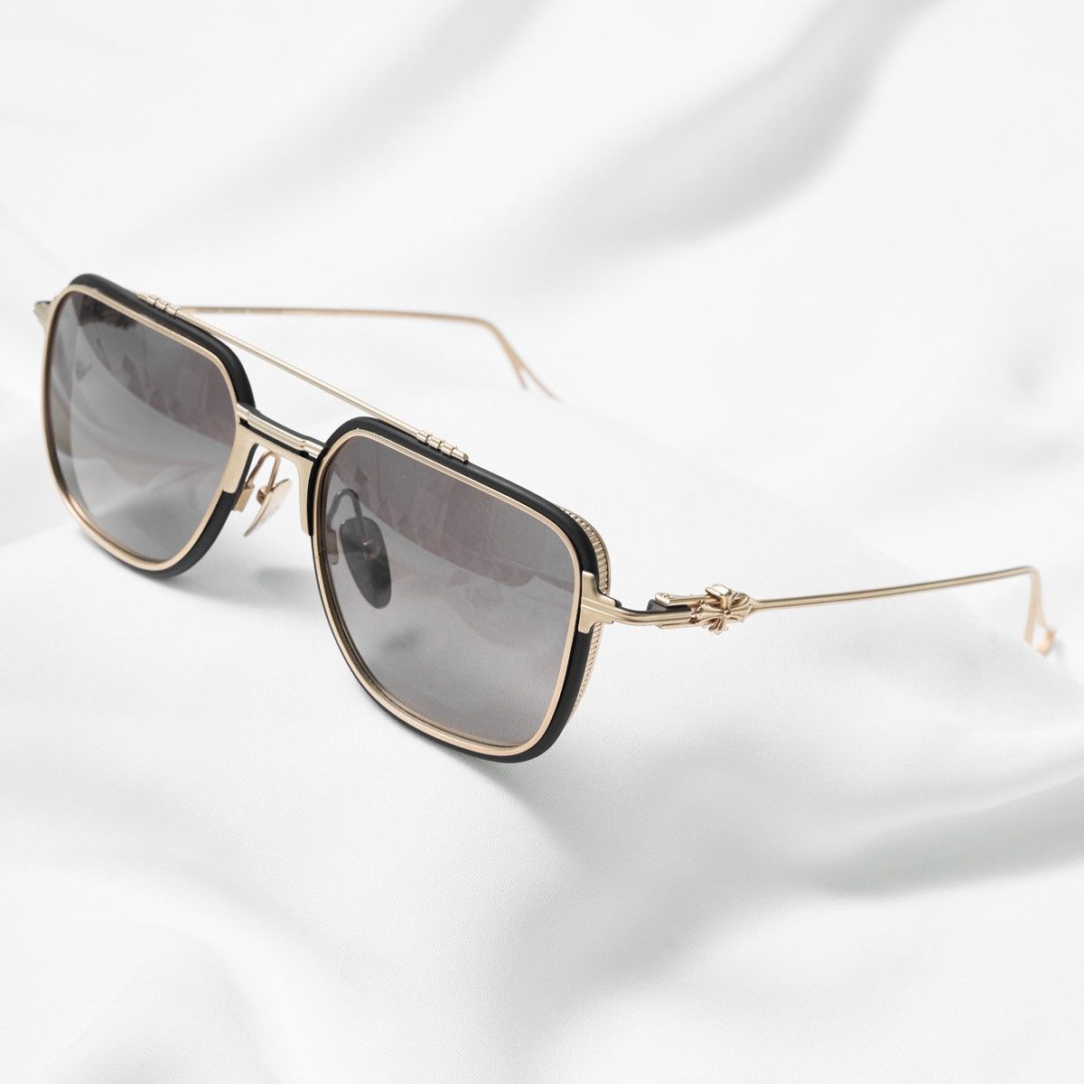 Chrome Hearts CHROME HEARTS HUMPSTER MATTE BLACK/ GOLD PLATED SUNGLASSES Size ONE SIZE - 2 Thumbnail
