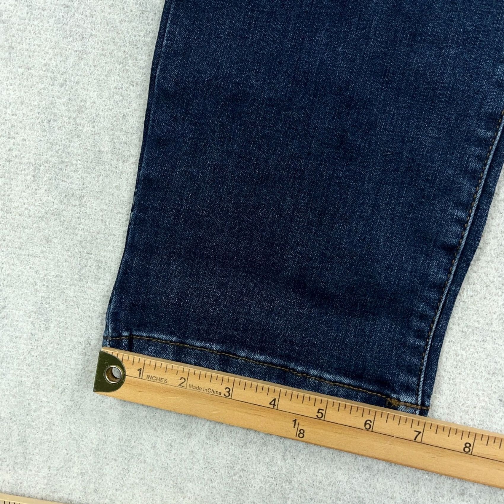 Lee Lee Jeans Women 10 Short Straight Leg Mid Rise Ultra Lux Comfort Stretch Jeans Blue 5-Pocket Denim Regular Stretch Womens 28Inseam 30Waist Vintage No Size 32" / US 10 / IT 46 - 7 Thumbnail