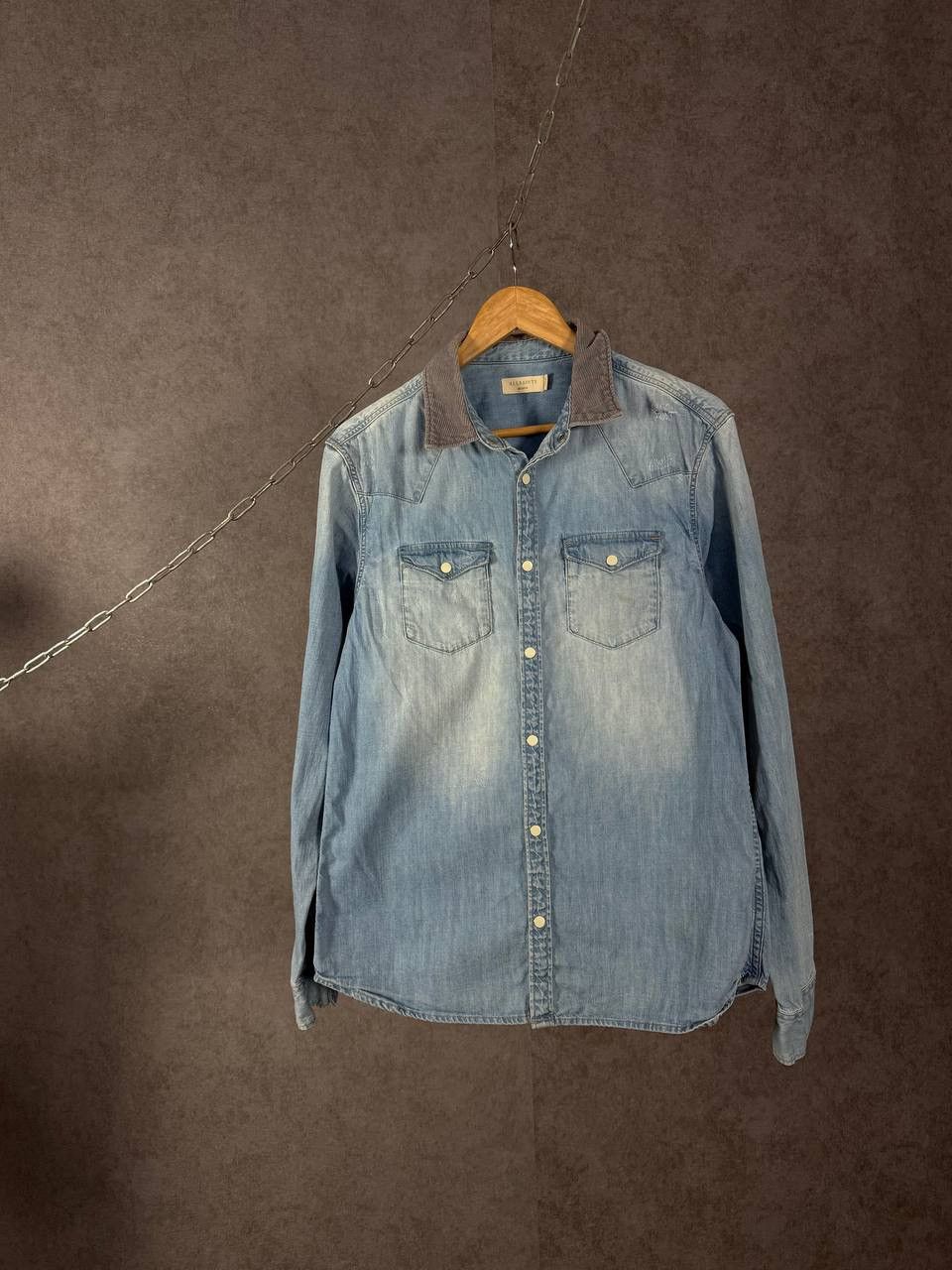 Allsaints Allsaints designer distressed denim shirt Size US S / EU 44-46 / 1 - 1 Thumbnail