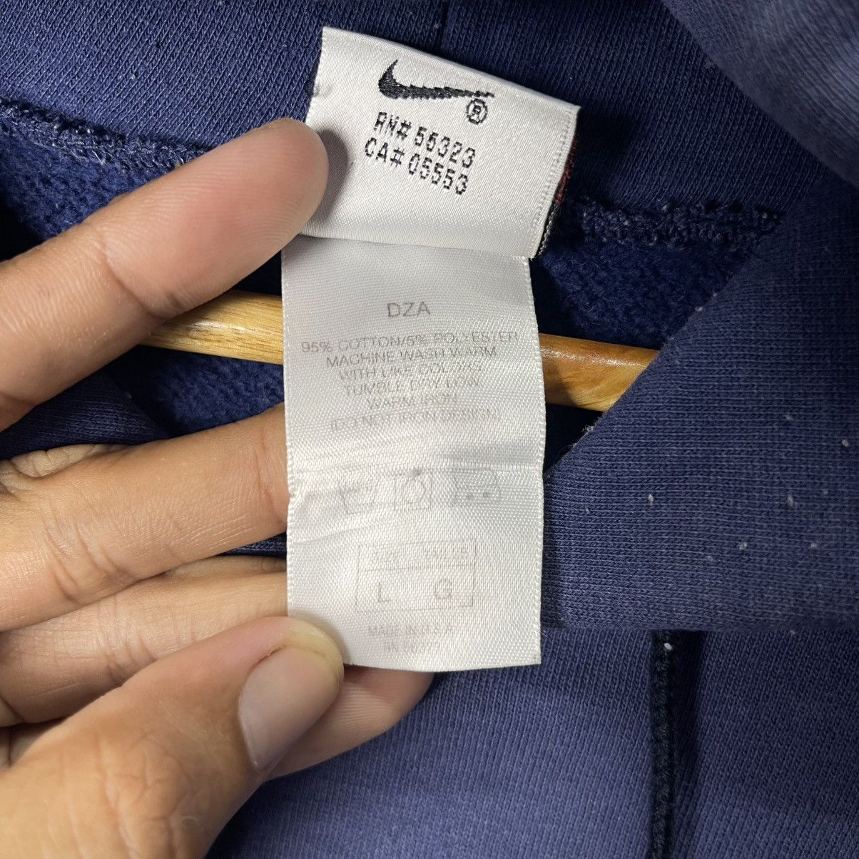 Nike 90s Nike Mini Swoosh Hoodie Navy (XL) Size US L / EU 52-54 / 3 - 8 Thumbnail