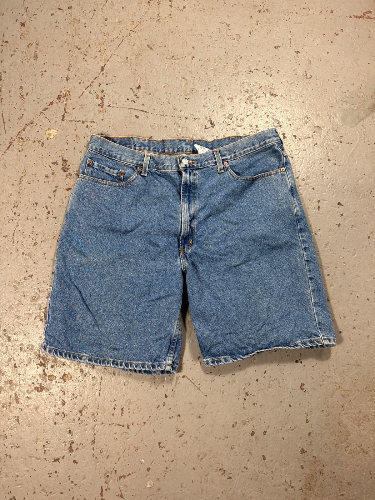 Levi's Vintage Clothing Vintage Levi’s Plain Classic Denim Jean Shorts Size US 40 / EU 56 - 4 Thumbnail