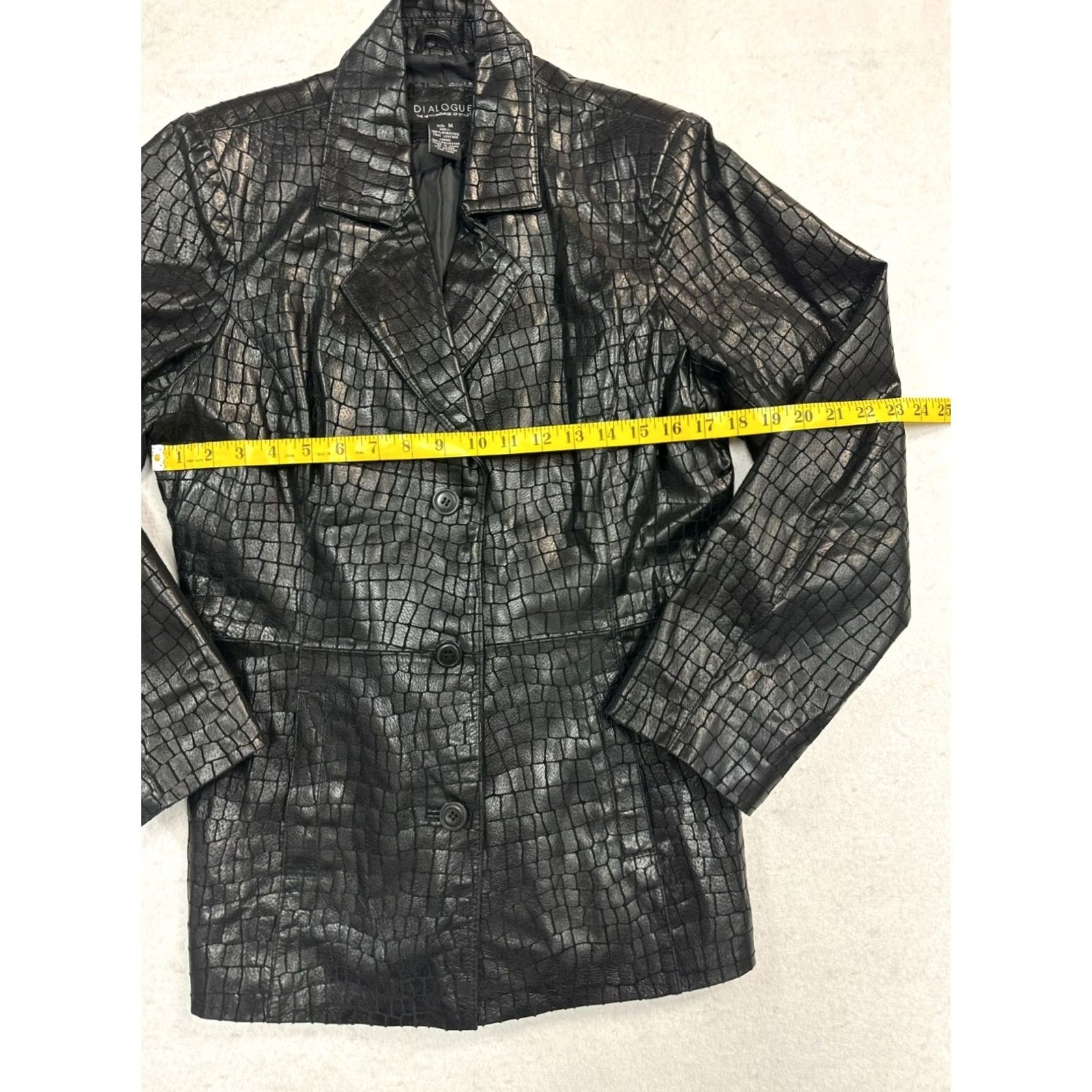 Vintage VINTAGE Dialogue Leather Jacket Women's Medium 100% Crocodile Leather Black 100% Embossed Crocodile Leather Dialogue Jacket Womens Medium Black Size M / US 6-8 / IT 42-44 - 4 Thumbnail