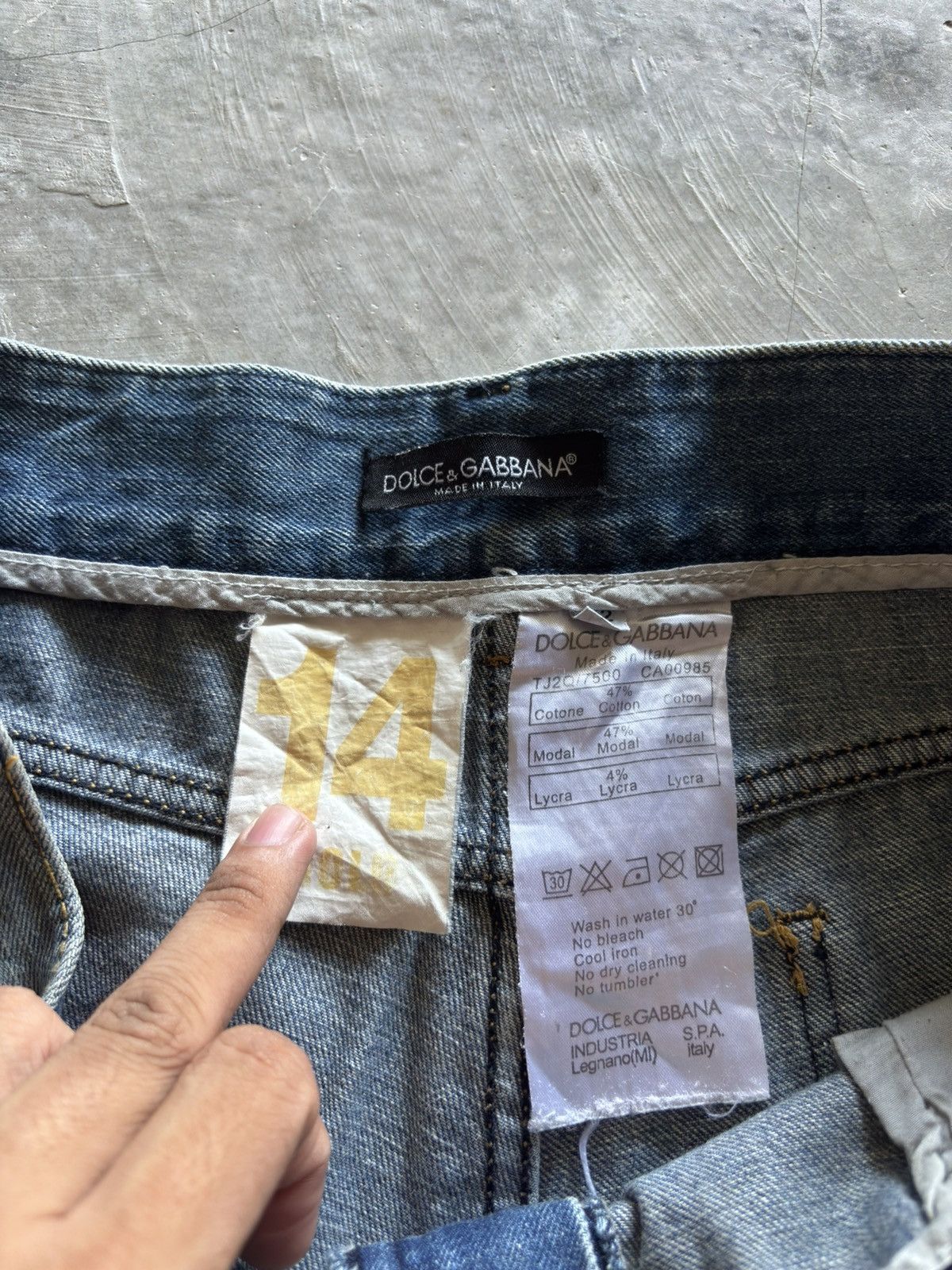 Dolce & Gabbana DOLCE & GABBANA distressed slim fit style Size US 35 - 4 Thumbnail