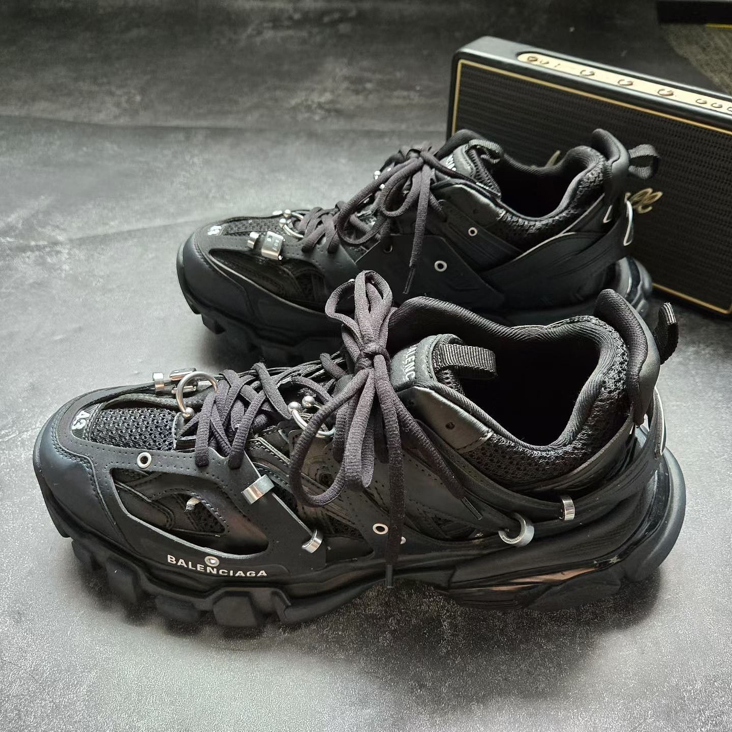 Balenciaga 🔥 BALENCIAGA CARGO SNEAKERS SHOES** NEW ** SIZE 43 EU
