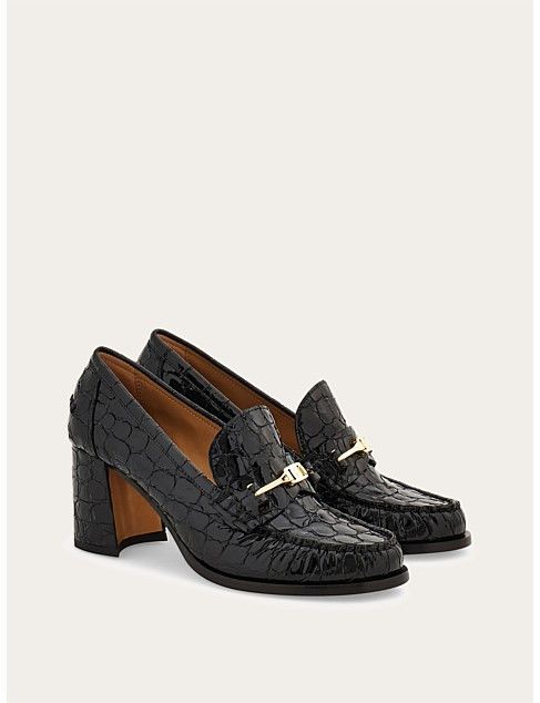 Salvatore Ferragamo o1s1rm0526 F-Buckle Heeled Loafers in Black Size US 8 / IT 38 - 6 Thumbnail