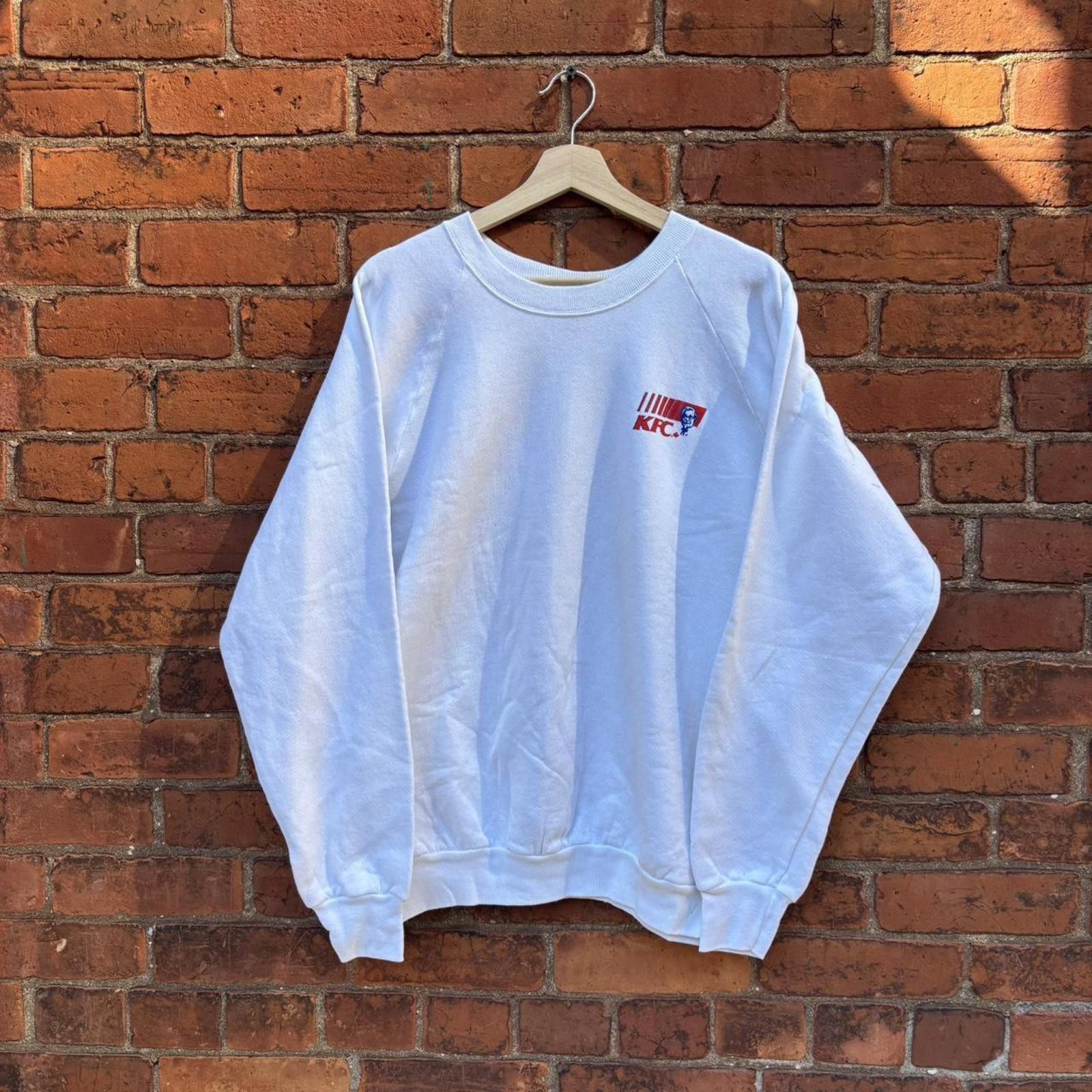Fruit Of The Loom vintage KFC crewneck sweatshirt 90s kentucky fried chicken Size US XL / EU 56 / 4 - 2 Thumbnail