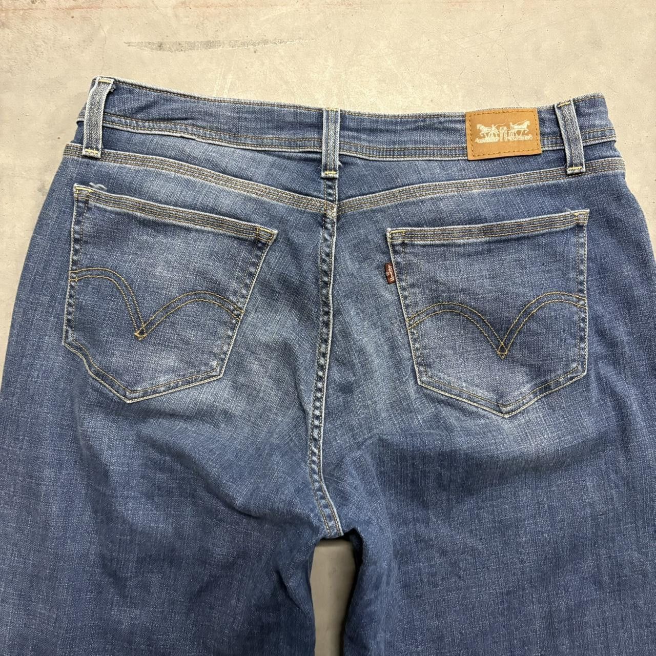 Levi's Crazy Vintage Y2K/2000s Baggy Wideleg Bootcut Levis 529 Dark Wash Denim Jeans! Size US 34 / EU 50 - 7 Thumbnail