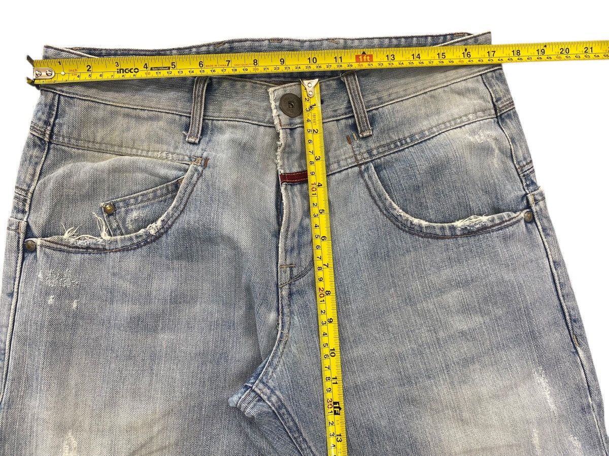 Japanese Brand Japanese Brand Light Wash Distressed Style Wide Leg Cut Size US 34 / EU 50 - 6 Thumbnail