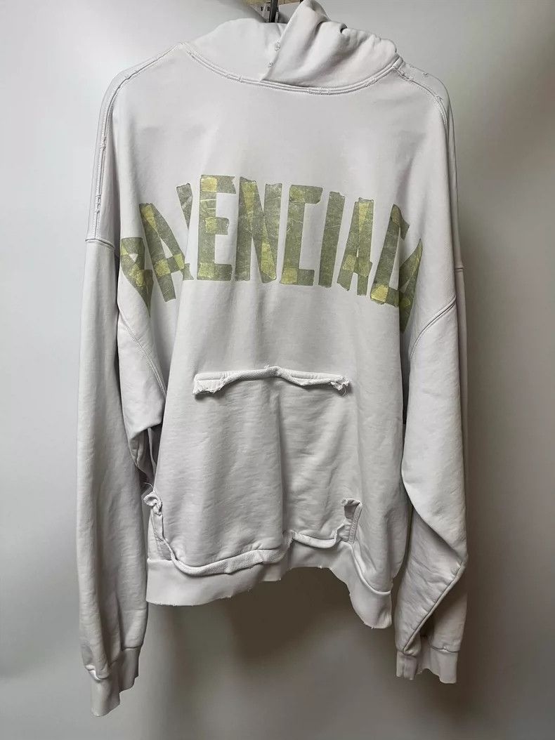 Balenciaga Balenciaga White Ripped Tape Patch Hoodie Size US S / EU 44-46 / 1 - 1 Thumbnail