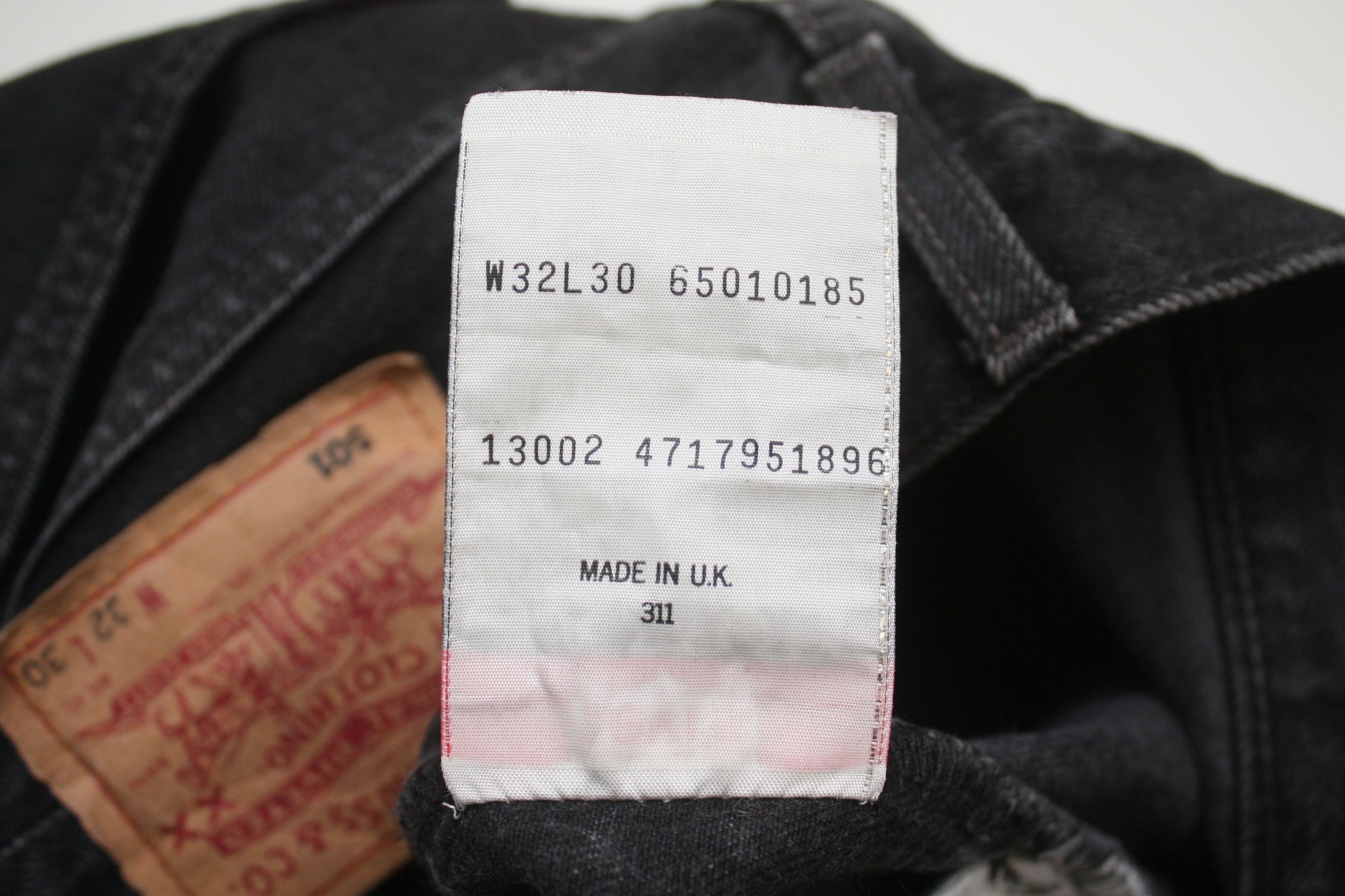 Levi's Vintage Clothing Levi's 501 Vintage Black Denim Jeans W32L30 Made In UK Size US 32 / EU 48 - 5 Thumbnail
