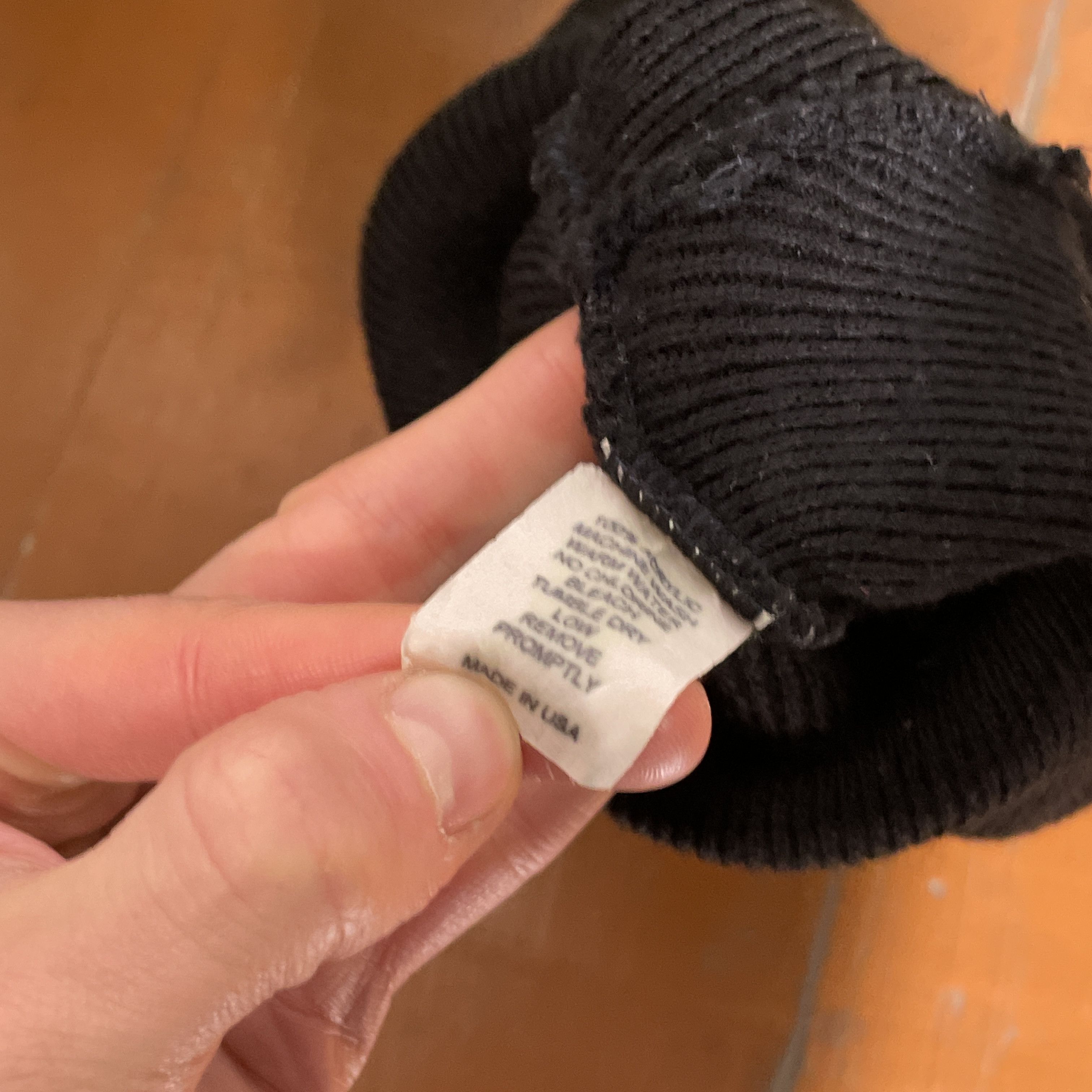 Other Custom Dickies Beanie Vampire Fangs Black Alt Streetwear sk8 Size ONE SIZE - 5 Thumbnail