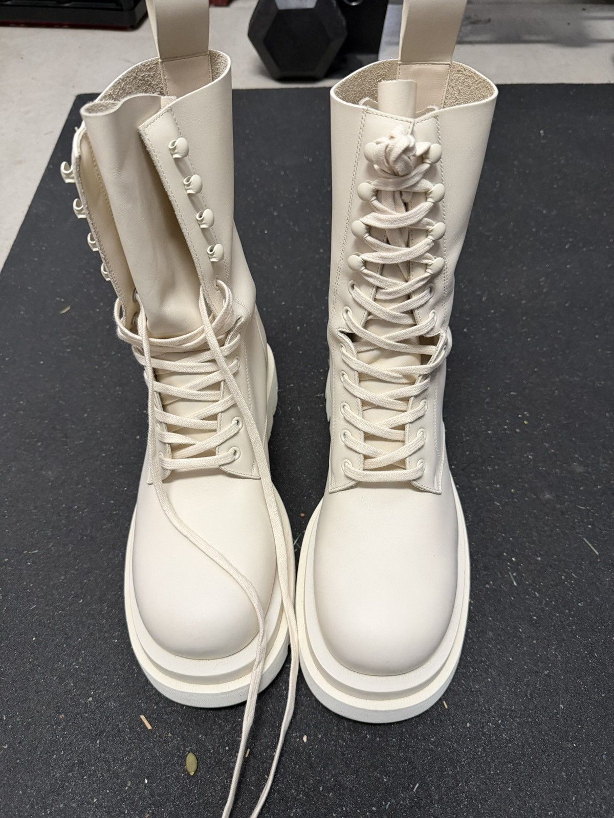 Bottega Veneta Rare - color Bottega high boots - Size US 9.5 / EU 42-43 - 1 Thumbnail