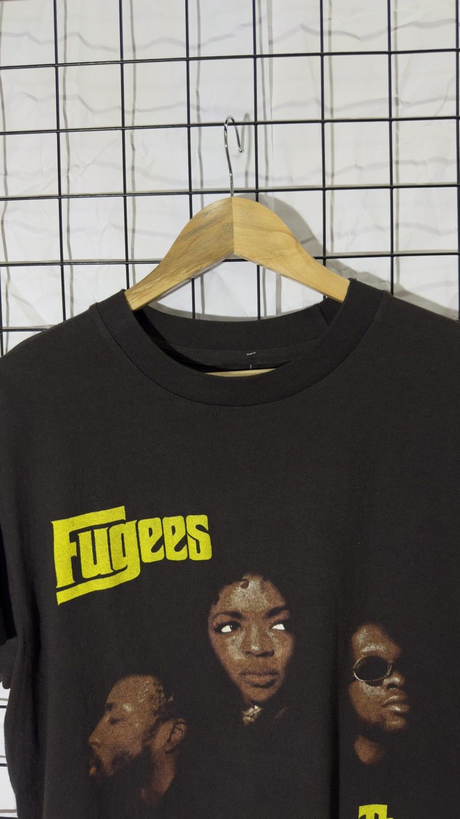 Rap Tees Bootleg new fugees rap tee shirt Size US L / EU 52-54 / 3 - 6 Thumbnail