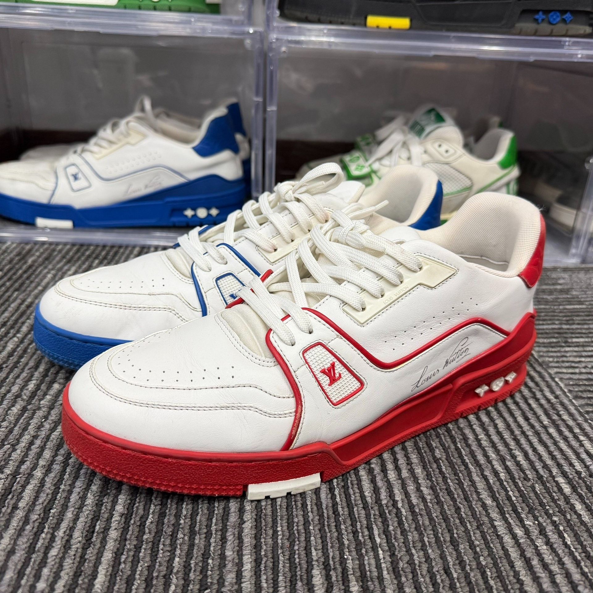 Louis Vuitton Louis Vuitton Casual Multi Lowtop Sneakers 9.5 Men Size US 9.5 / EU 42-43 - 1 Thumbnail