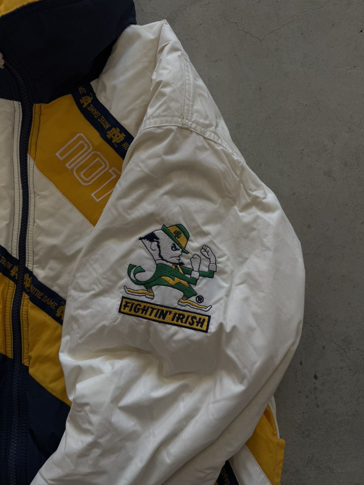 Other Vintage 90s notre dame jacket Size US L / EU 52-54 / 3 - 4 Thumbnail