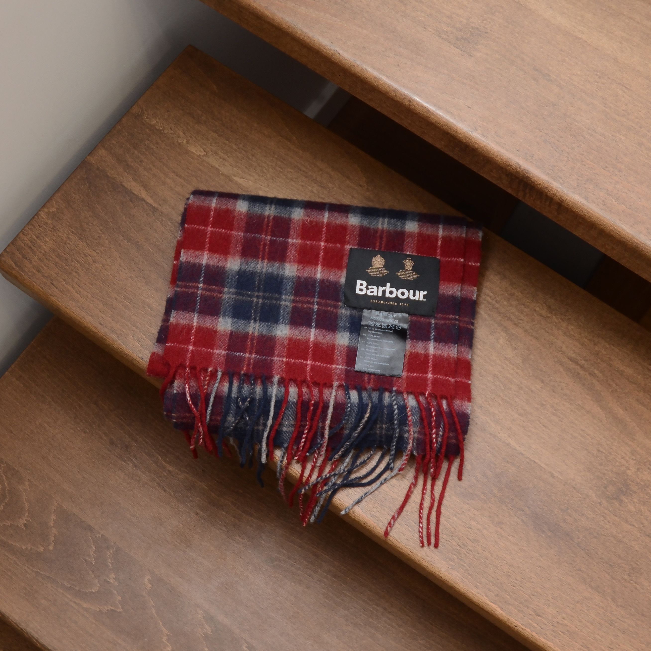Barbour Barbour Winter Tartan Nova Check 100% Lambswool Scarf Unisex Size ONE SIZE - 1 Thumbnail