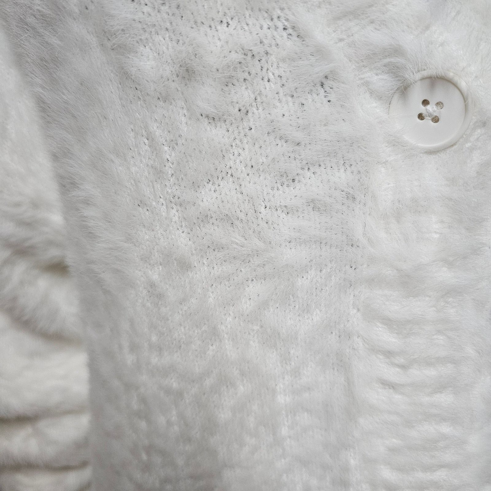 Anthropologie cloth & stone White fuzzy cardigan sweater size Medium Size M / US 6-8 / IT 42-44 - 6 Thumbnail