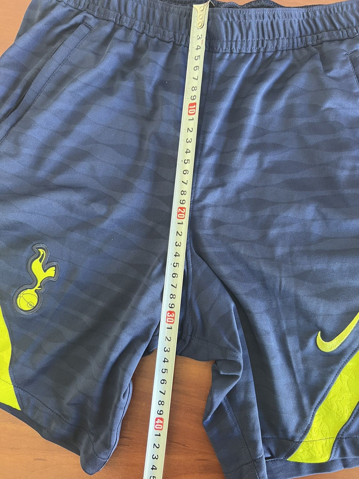 Nike 2021/22 Nike Tottenham Football Shorts Jersey Men’s Size L Size US 33 - 8 Thumbnail