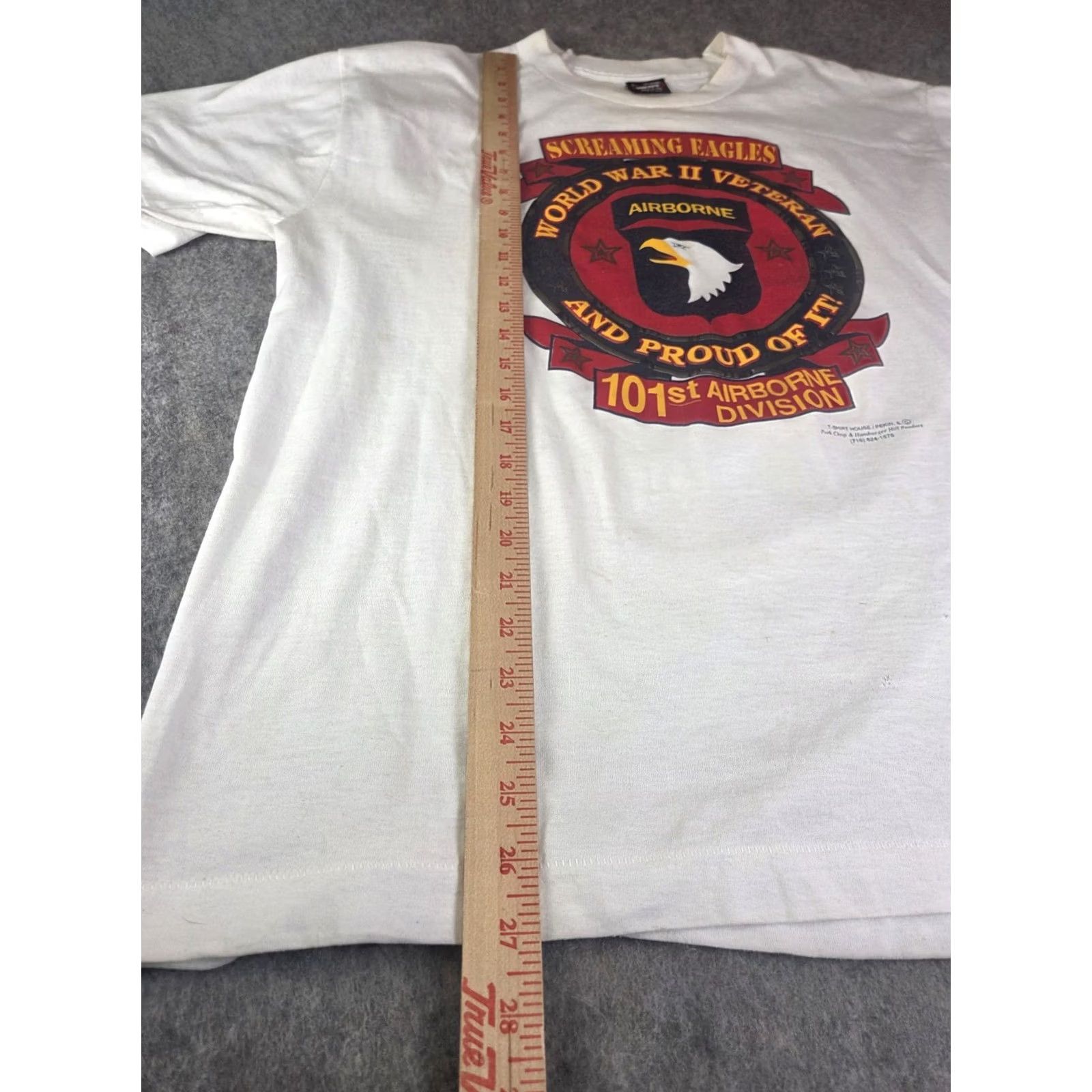 Vintage VINTAGE Airborne 101st Screaming Eagles T Shirt Men L White WWII Veteran Distressed Soldier Short Sleeve Size US L / EU 52-54 / 3 - 8 Thumbnail
