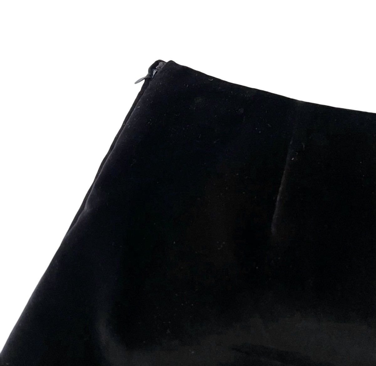Prada Prada 2024 Velvet Mini Skirt with Triangle Logo Size 26" / US 2 / IT 38 - 12 Thumbnail