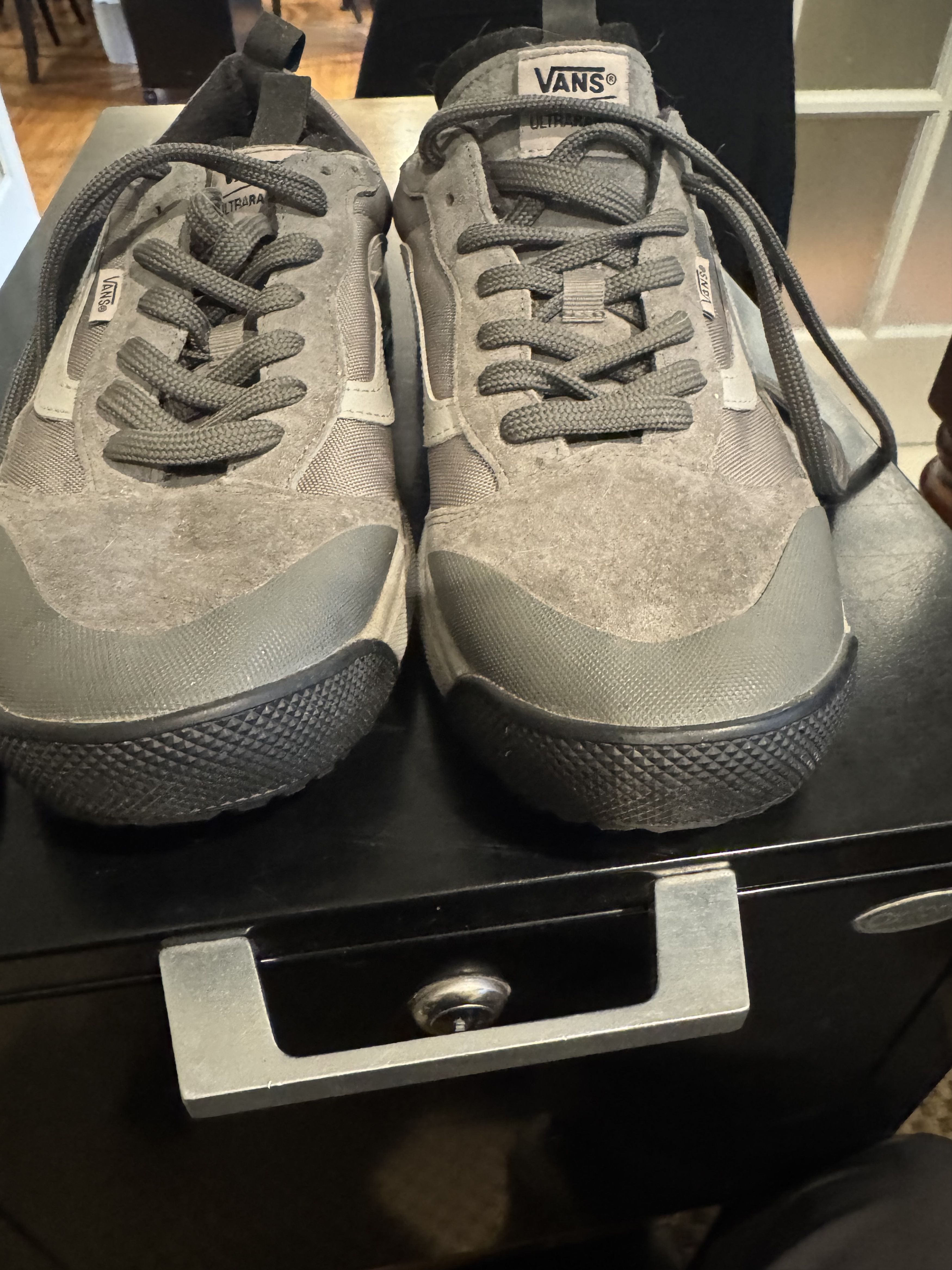 Vans Vans Mens Low Top Sneakers Size US 9.5 / EU 42-43 - 4 Thumbnail