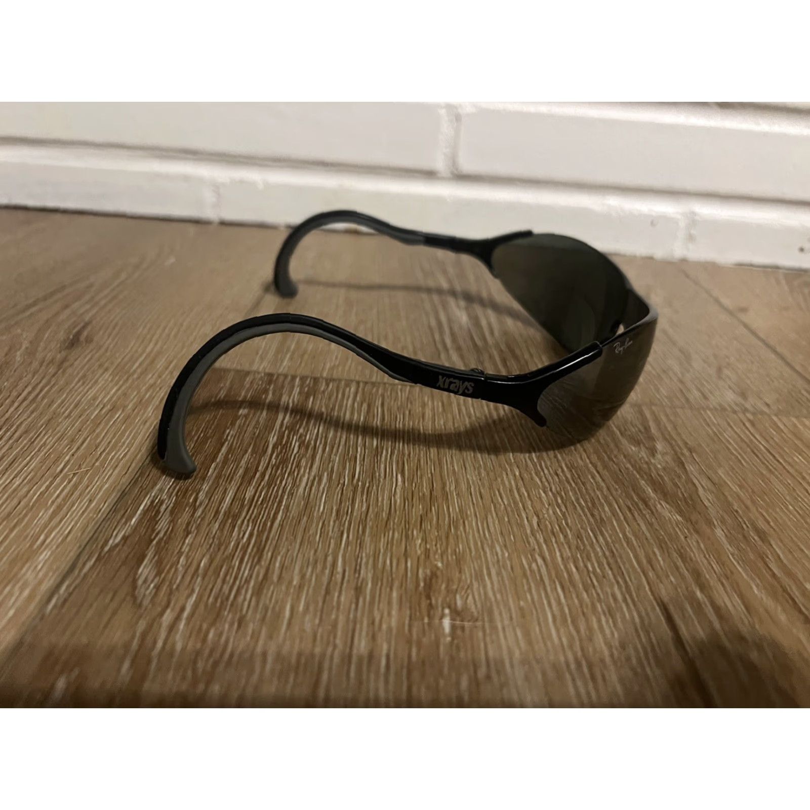 Vintage VINTAGE Ray-Ban XRAYS Sunglasses Men Shield Rimless Black Orange XRAYS XRAYS MPN: XRAYS Size ONE SIZE - 4 Thumbnail