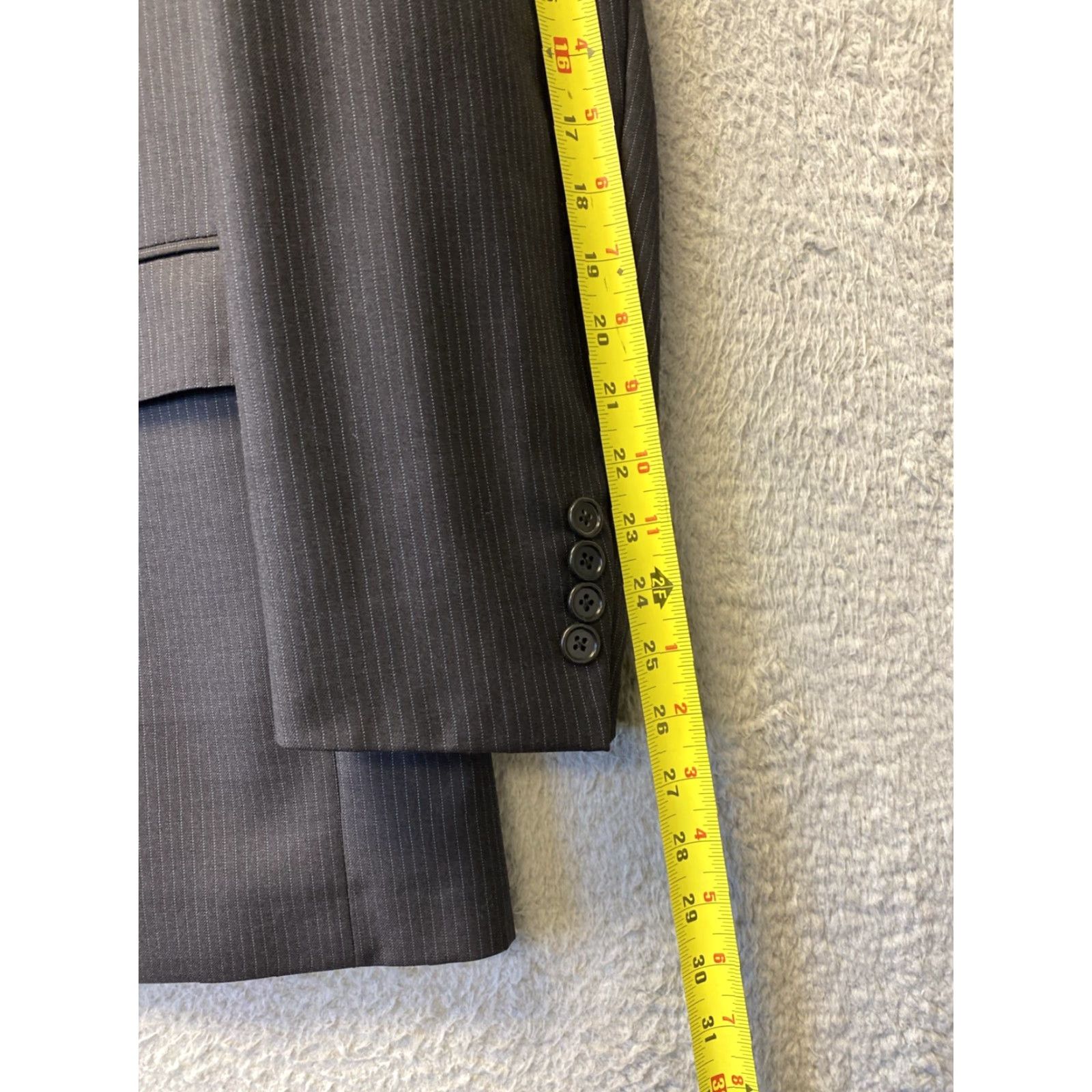 Jos. A. Bank VINTAGE Jos. A. Bank 2 Piece Wool Suit Pants Jacket Charcoal Gray Pinstripes 44L 38W Mens Rod? Size 44L - 7 Thumbnail
