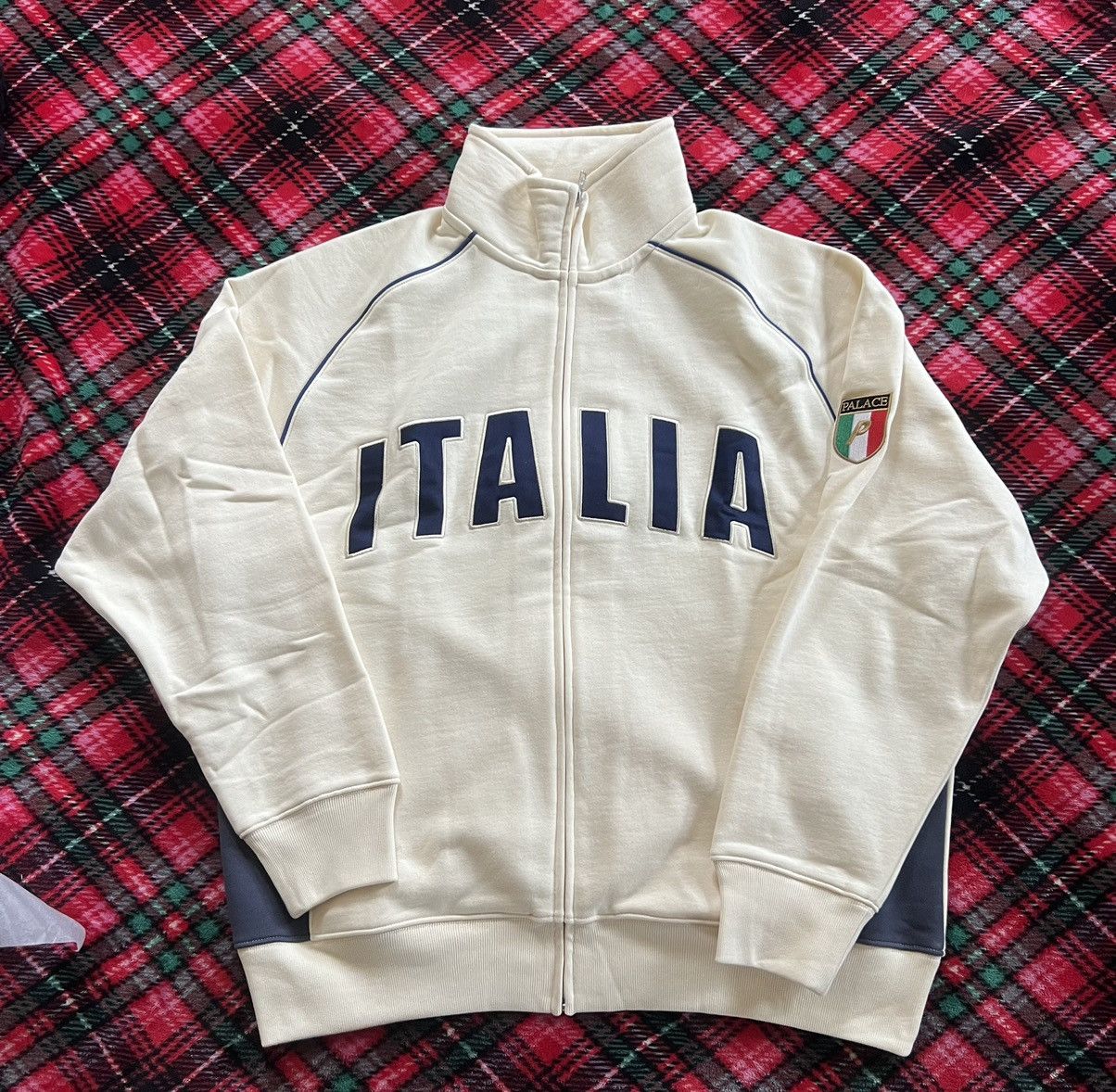 Palace Palace Italia Zip Funnel Soft White Size Extra Large | Grailed