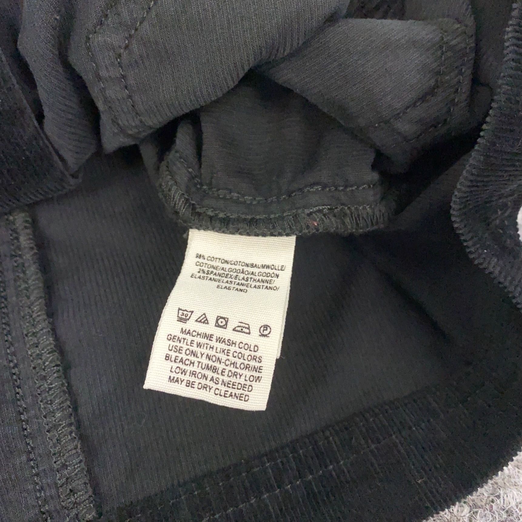 Vintage We The Free Womens Skirt Black Corduroy Pockets Stretch Exposed Button Front Mini Short Size 27" / US 4 / IT 40 - 7 Thumbnail