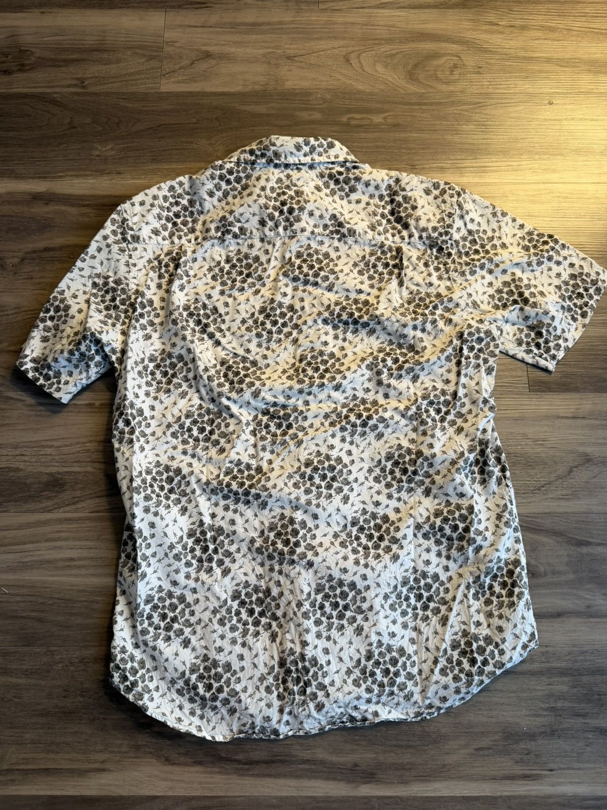 Club Monaco Gray/white floral print short sleeve shirt Size US M / EU 48-50 / 2 - 2 Thumbnail