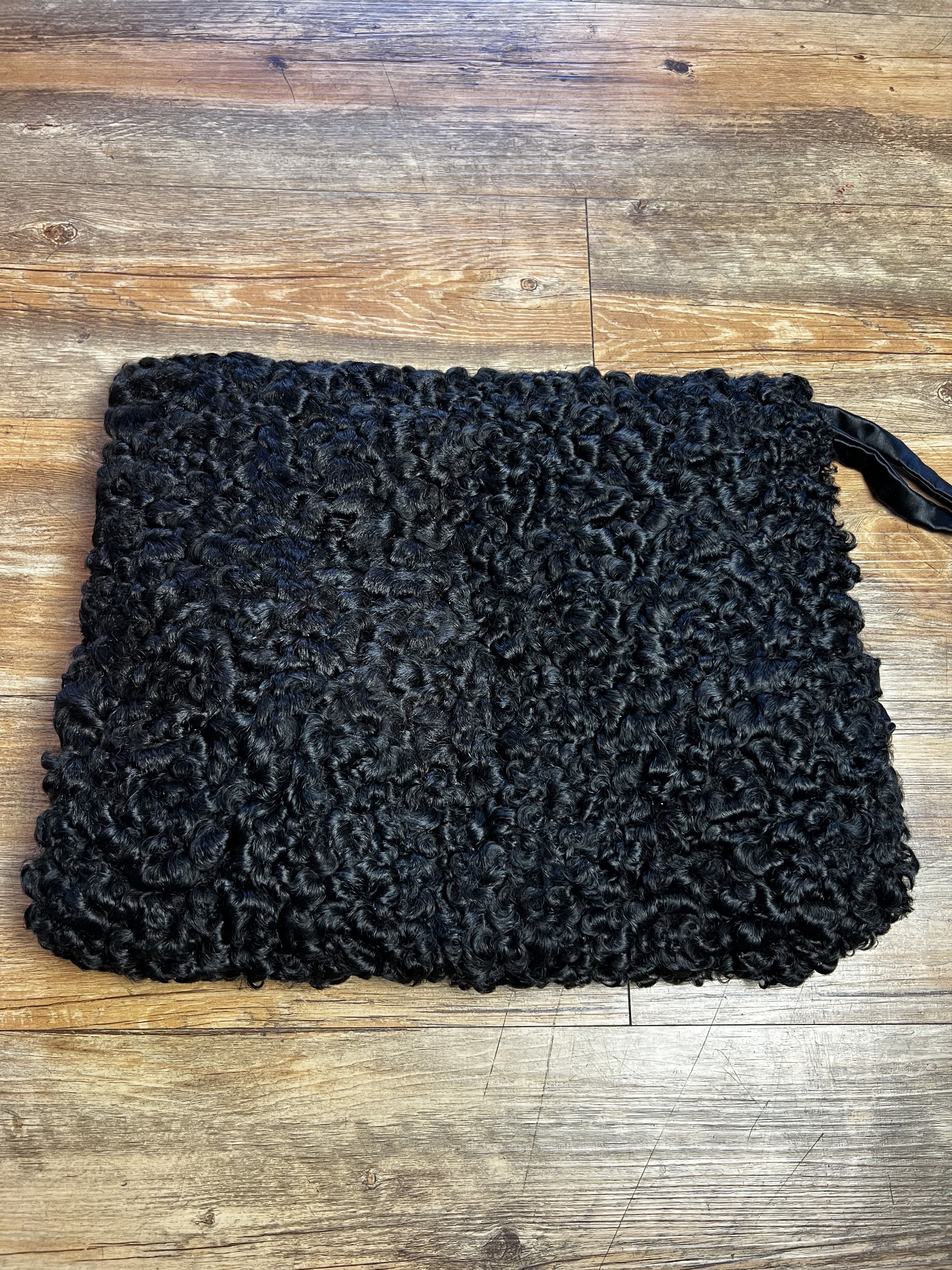 Vintage Vintage 1940's Persian Fur Hand Muff Purse with Zip Pocket Size ONE SIZE - 5 Thumbnail
