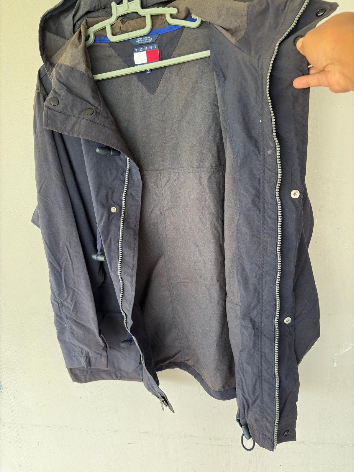 Tommy Hilfiger Vtg Tommy Hilfiger Windbreaker Jacket Patch Logo Design Size US M / EU 48-50 / 2 - 6 Thumbnail