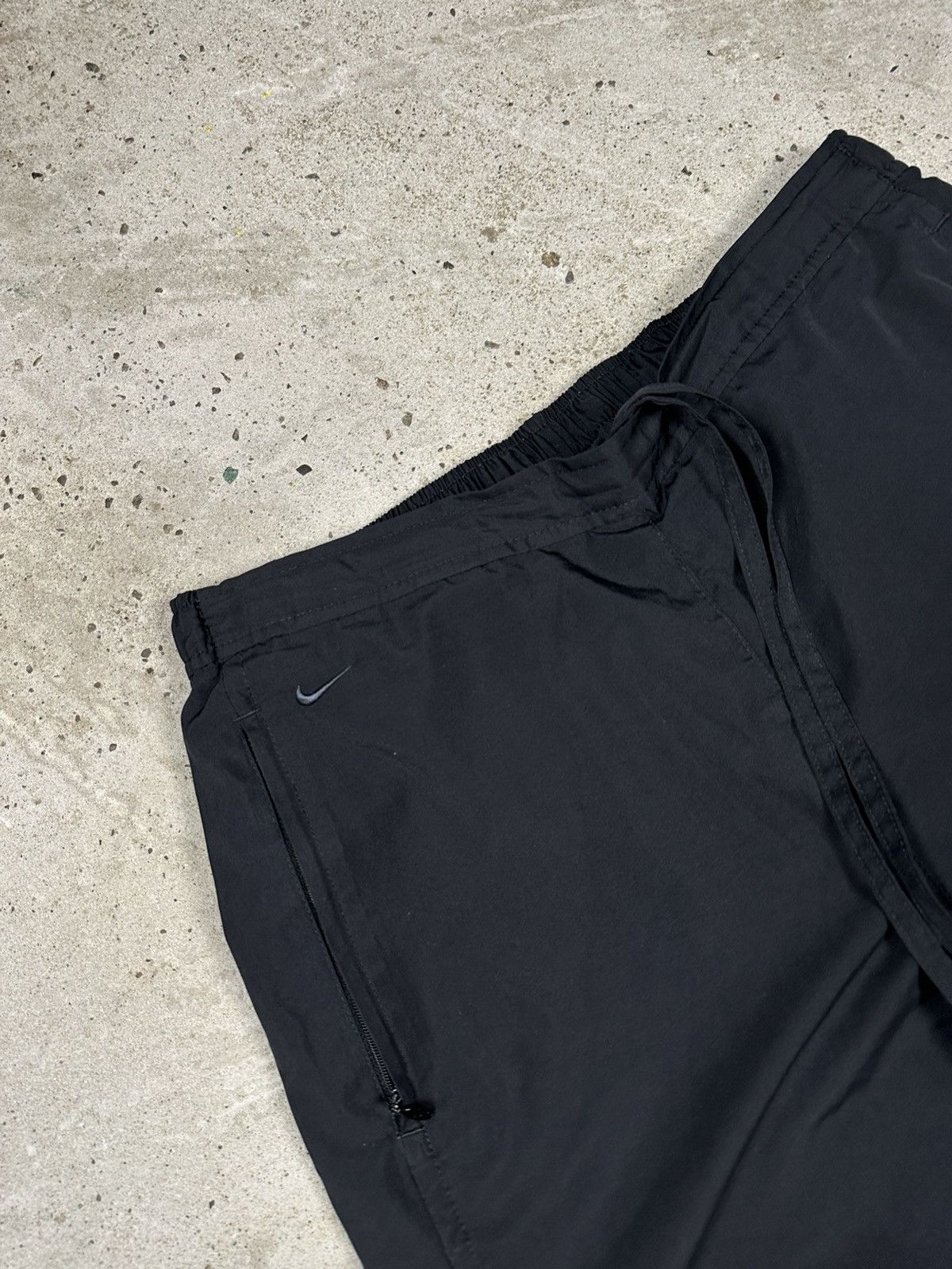 Nike Vintage Y2K Nike Baggy Black Track Pants Swoosh rare Size US 32 / EU 48 - 8 Thumbnail
