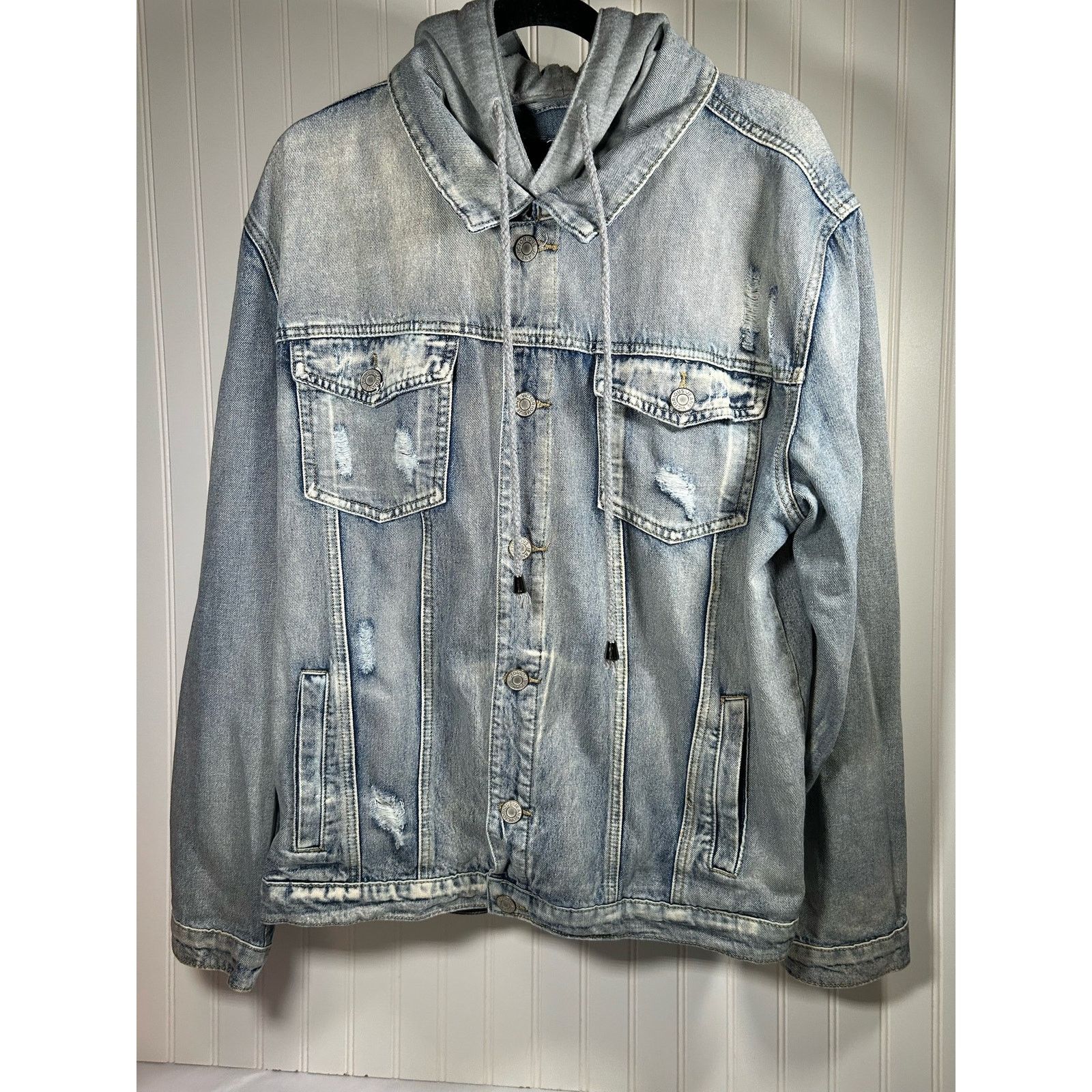 Other Victorious Men's Denim Jacket Removable Hood Size XL Size US XL / EU 56 / 4 - 1 Thumbnail