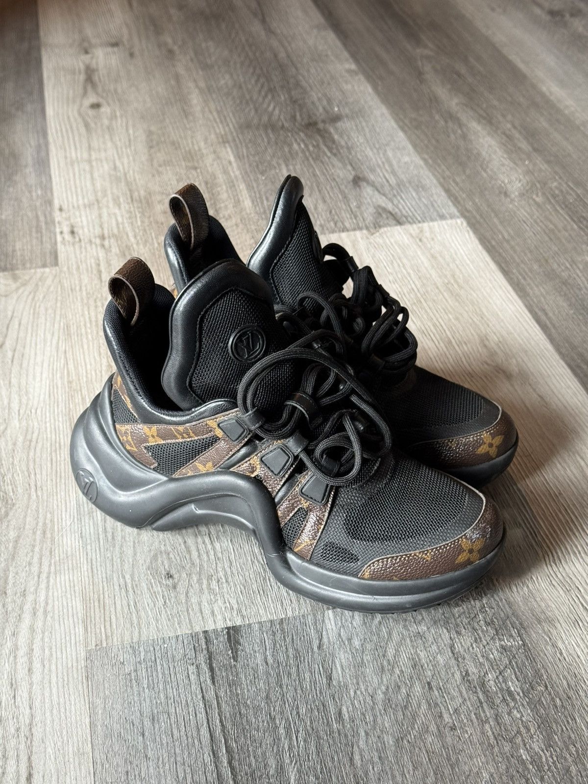 Louis Vuitton Louis Vuitton Archlight Black and Brown Monogram Size US 7 / IT 37 - 1 Thumbnail