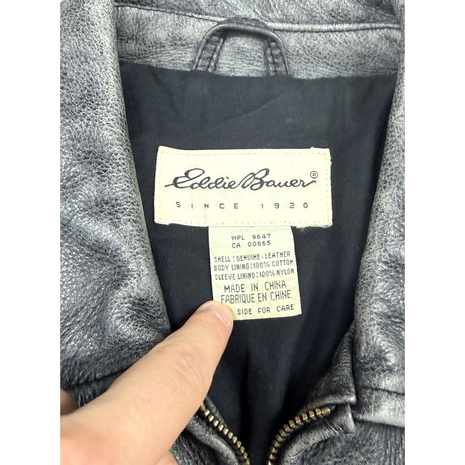 Eddie Bauer Eddie Bauer Leather Bomber Jacket Mens XL Gray Distressed Faded Size US XL / EU 56 / 4 - 3 Thumbnail