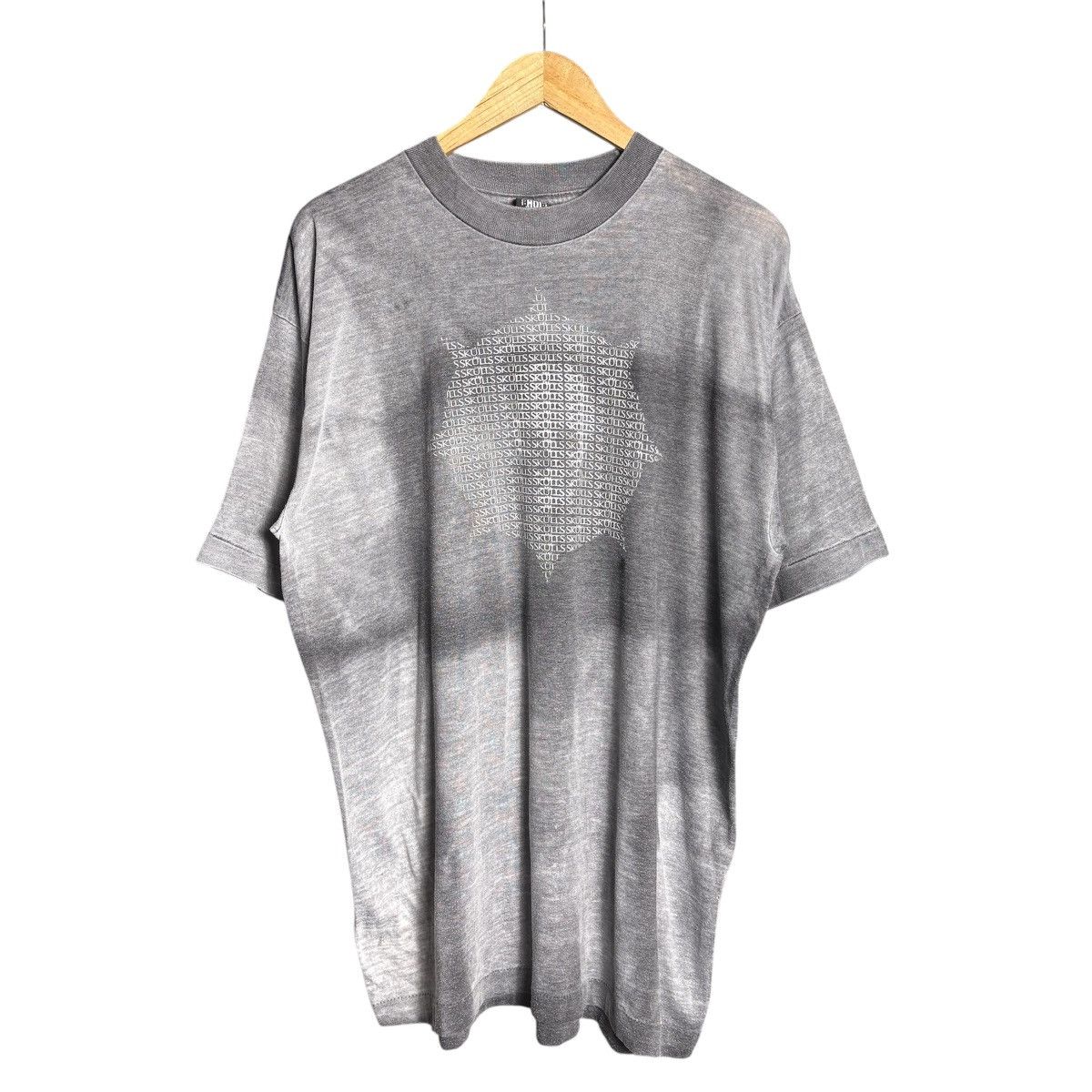 Vintage Vintage 90s Skulls Distressed T-Shirt / Sun Faded Size US XL / EU 56 / 4 - 1 Thumbnail
