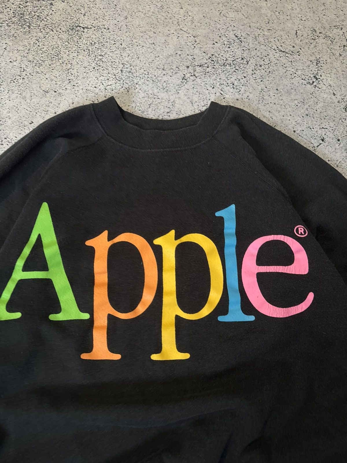 Apple Vintage 90s Apple sweatshirt Size US L / EU 52-54 / 3 - 5 Thumbnail