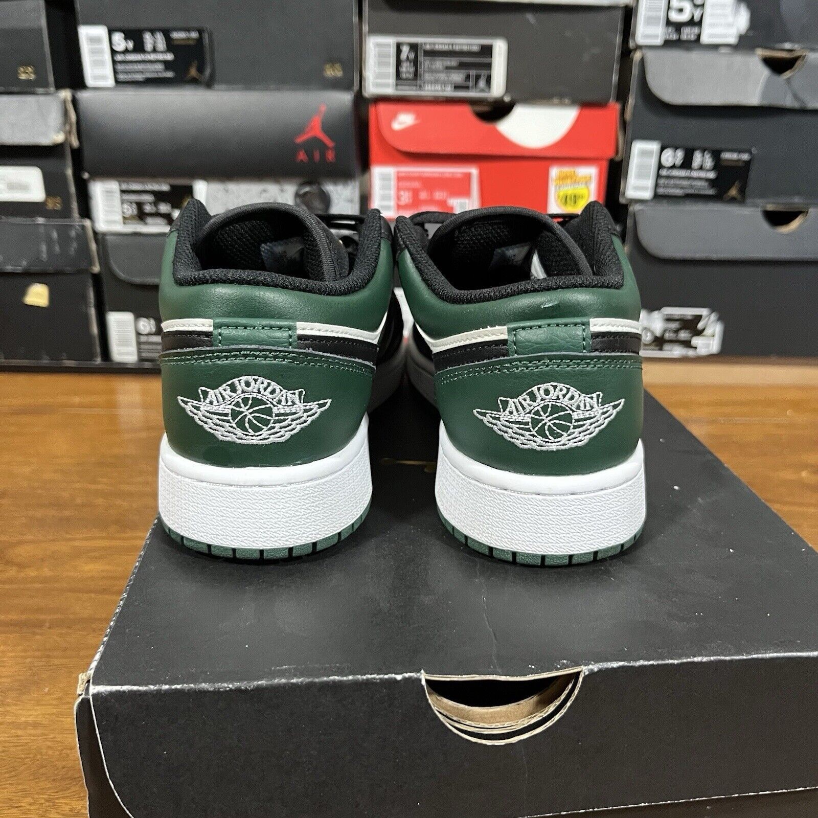 Jordan Brand Size 5Y = 6.5 Women’s- Jordan 1 Low Green Toe 2021 Size US 6.5 / IT 36.5 - 5 Thumbnail
