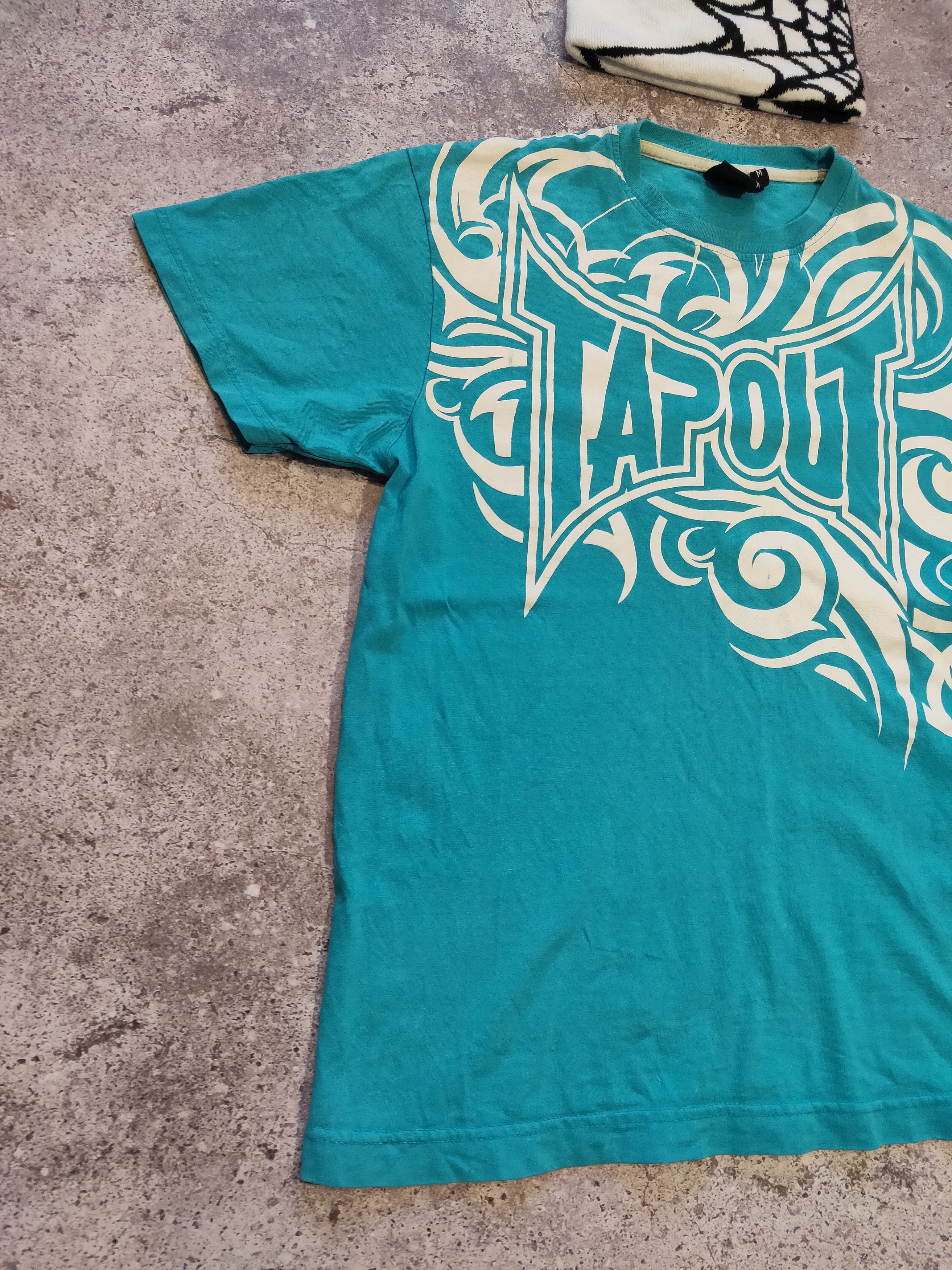 Tapout × Vintage Vintage Tapout T Shirt Tee Baggy Big Logo Y2k Japan Style Size US M / EU 48-50 / 2 - 2 Thumbnail
